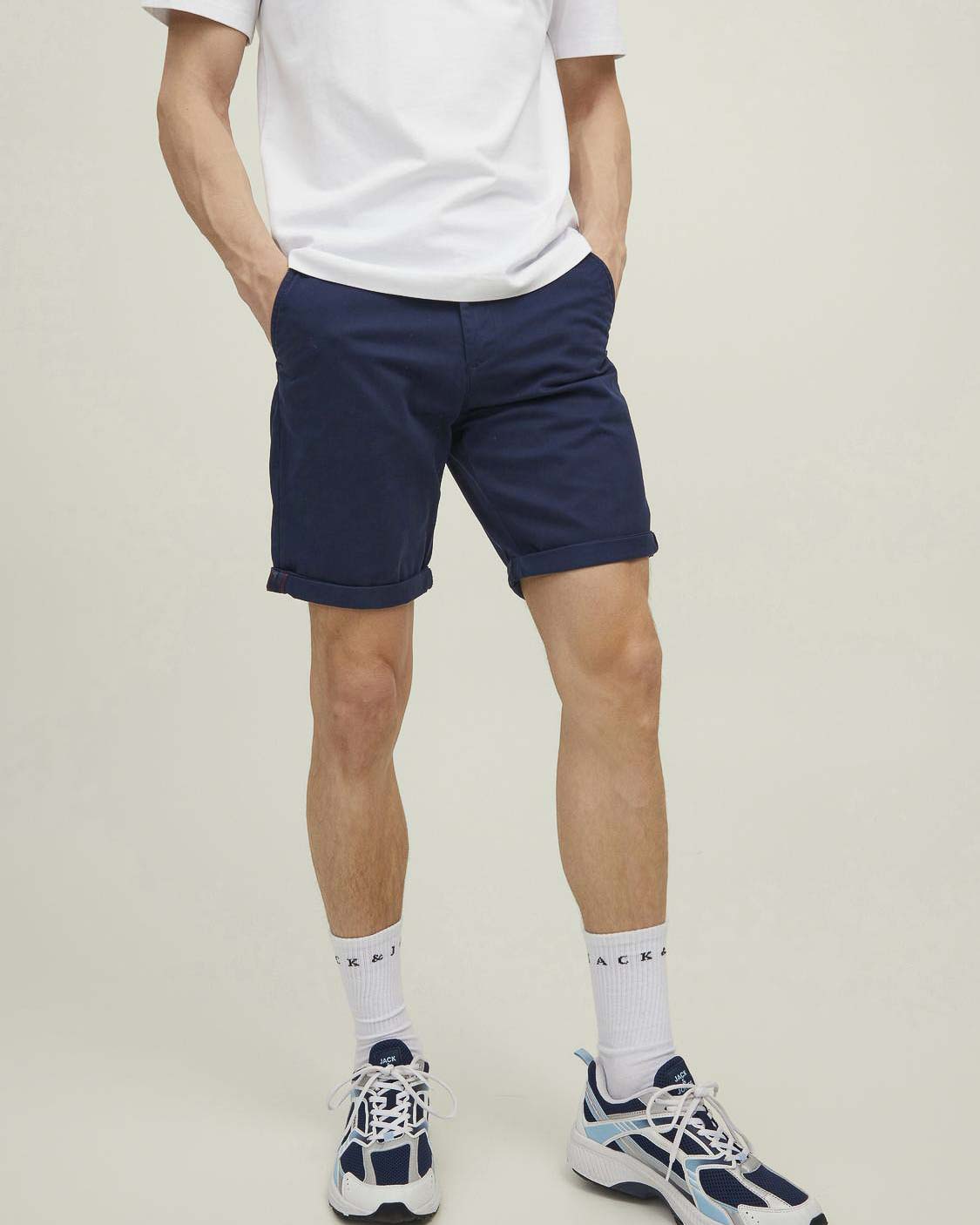 Bermuda chino Bowie Jack & Jones blu in gabardina di cotone stretch con risvolto