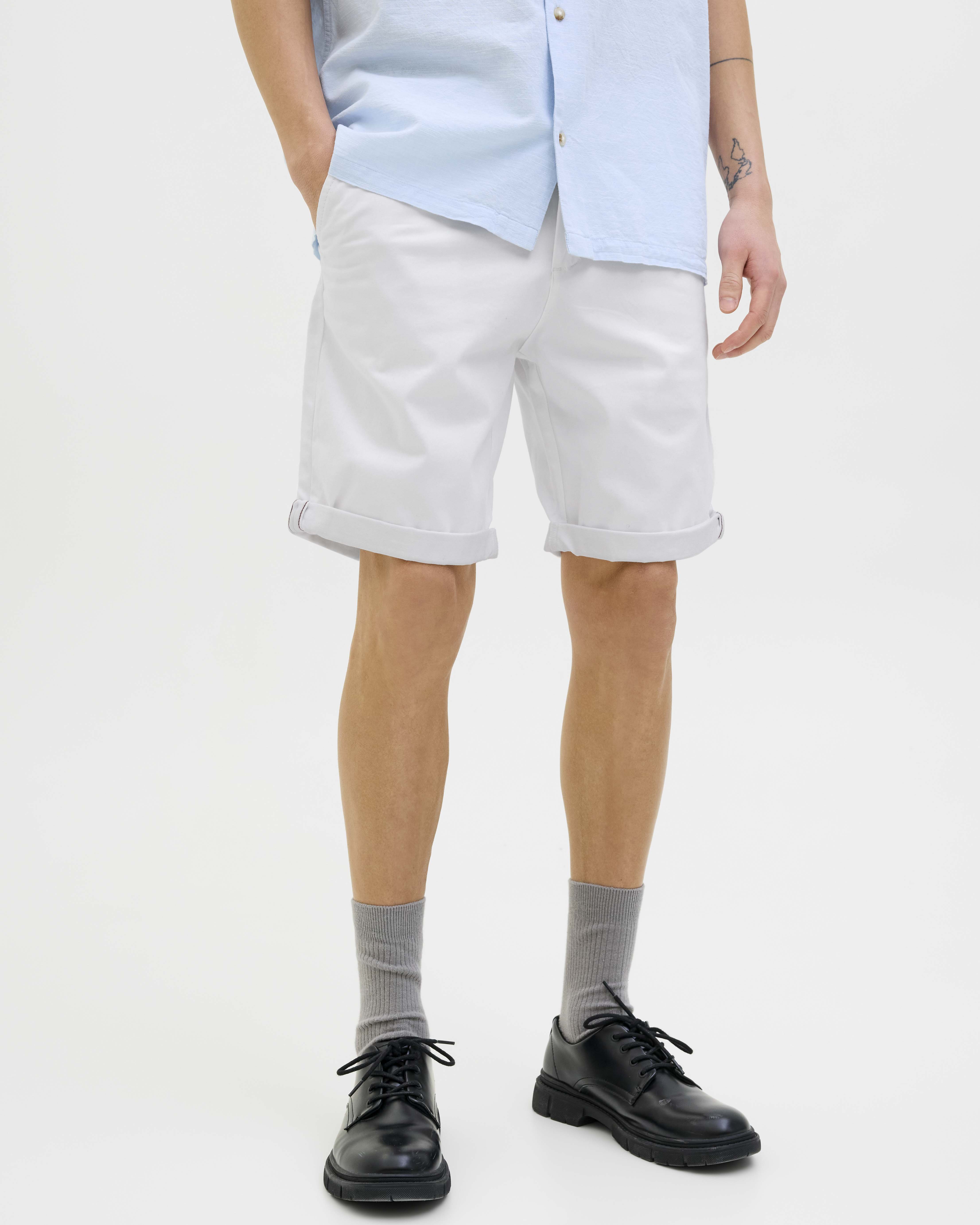 Bermuda chino Bowie Jack & Jones bianco in gabardina di cotone stretch con risvolto