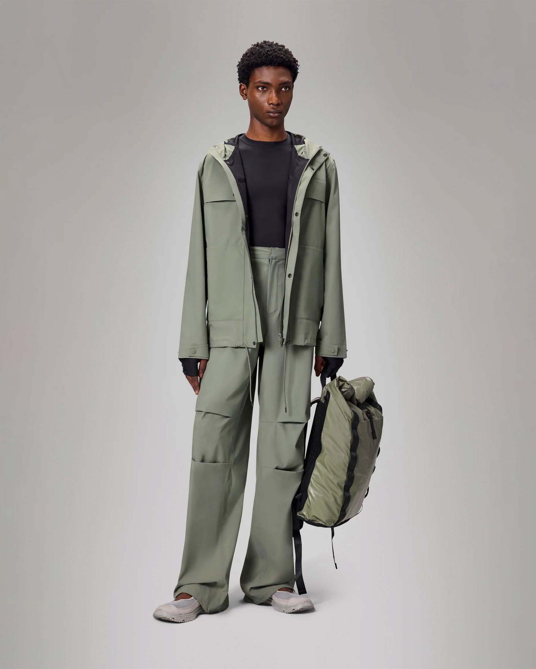 RAINS Storm Breaker Impermeabile Unisex – Giacca In PU Con Cerniera Impermeabile, Cappuccio E Tasche Saldate, Taglia XL - 4