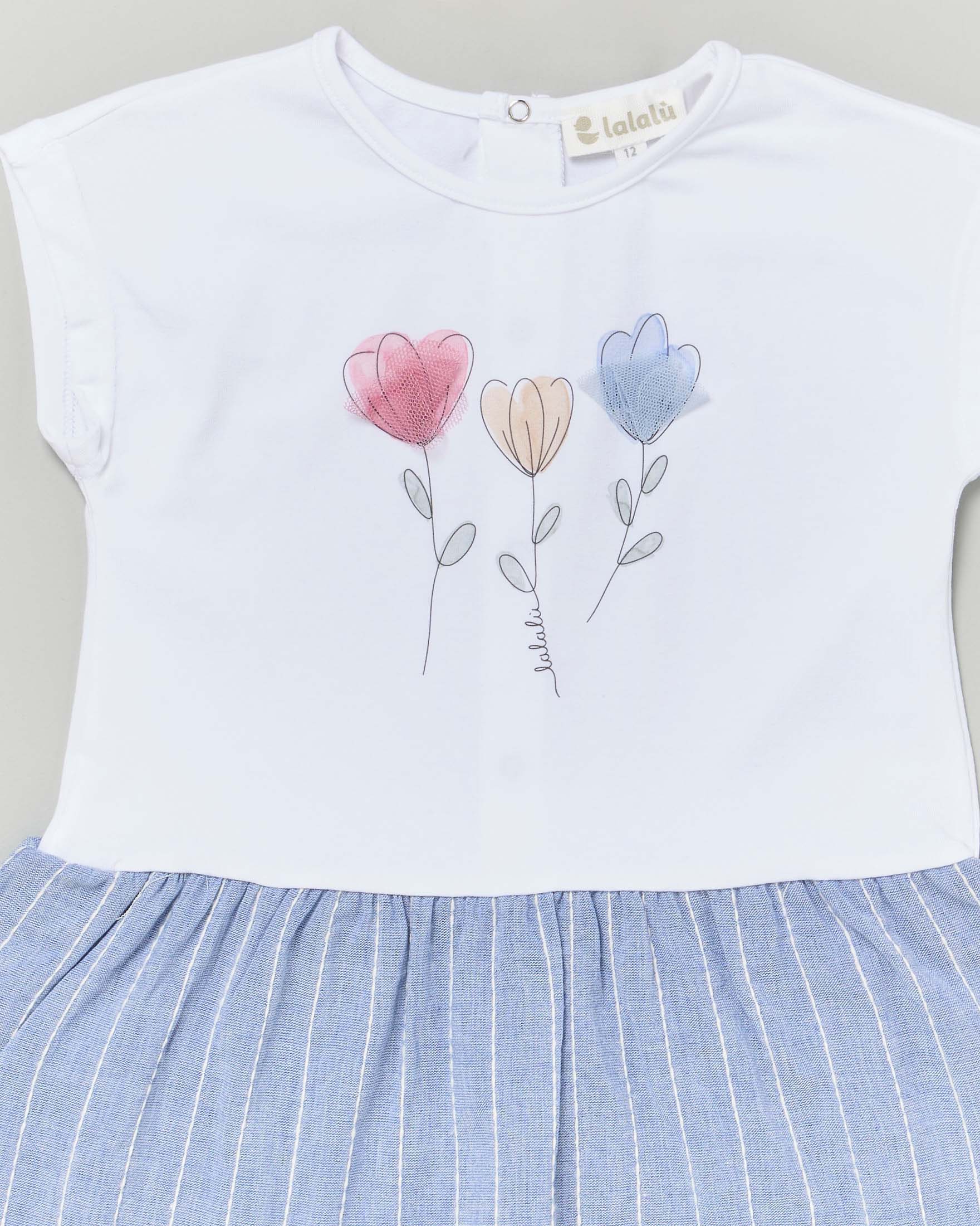Abito Lalalù bianco e azzurro con fiori e petali in tulle