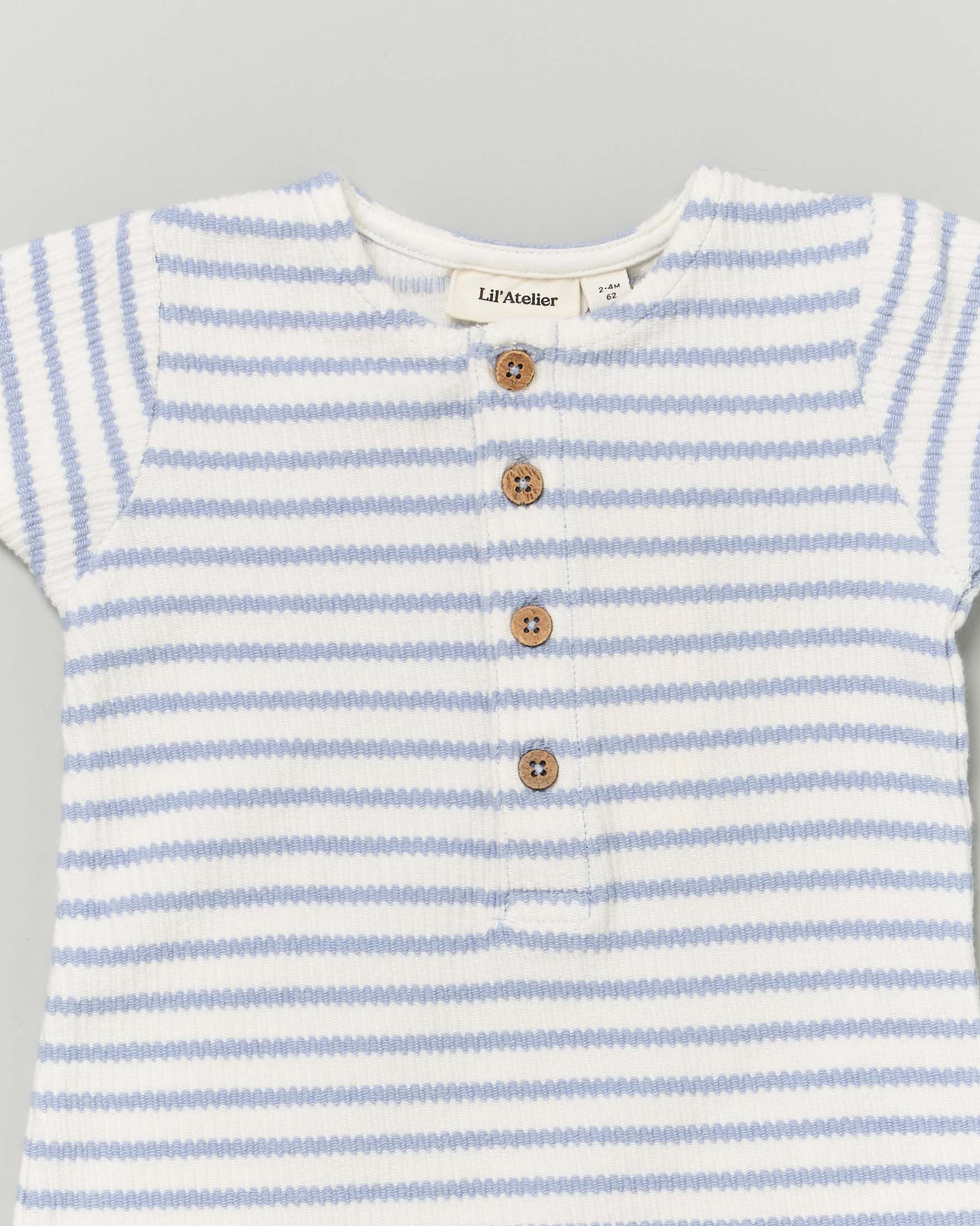Pagliaccetto Lil'Atelier in maglia di cotone a righe color panna e azzurre image