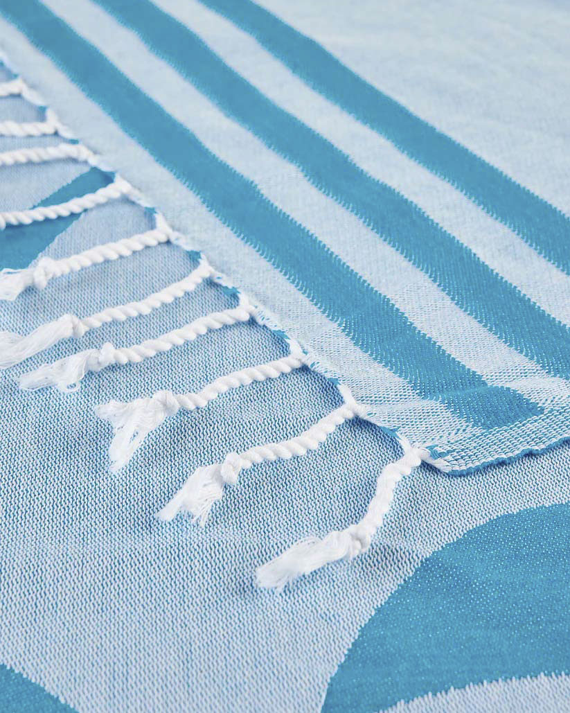Telo mare celeste Sundek in tela fouta di cotone con maxi logo bianco