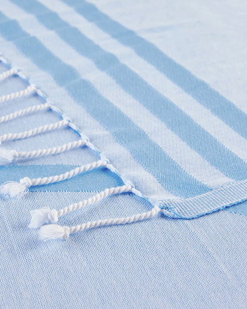 Telo mare azzurro Sundek in tela fouta di cotone con maxi logo bianco