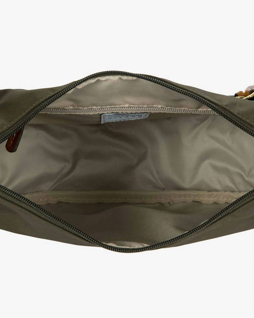 Borsa a mezzaluna verde oliva Bric's misura media in nylon con tracolla in tessuto image