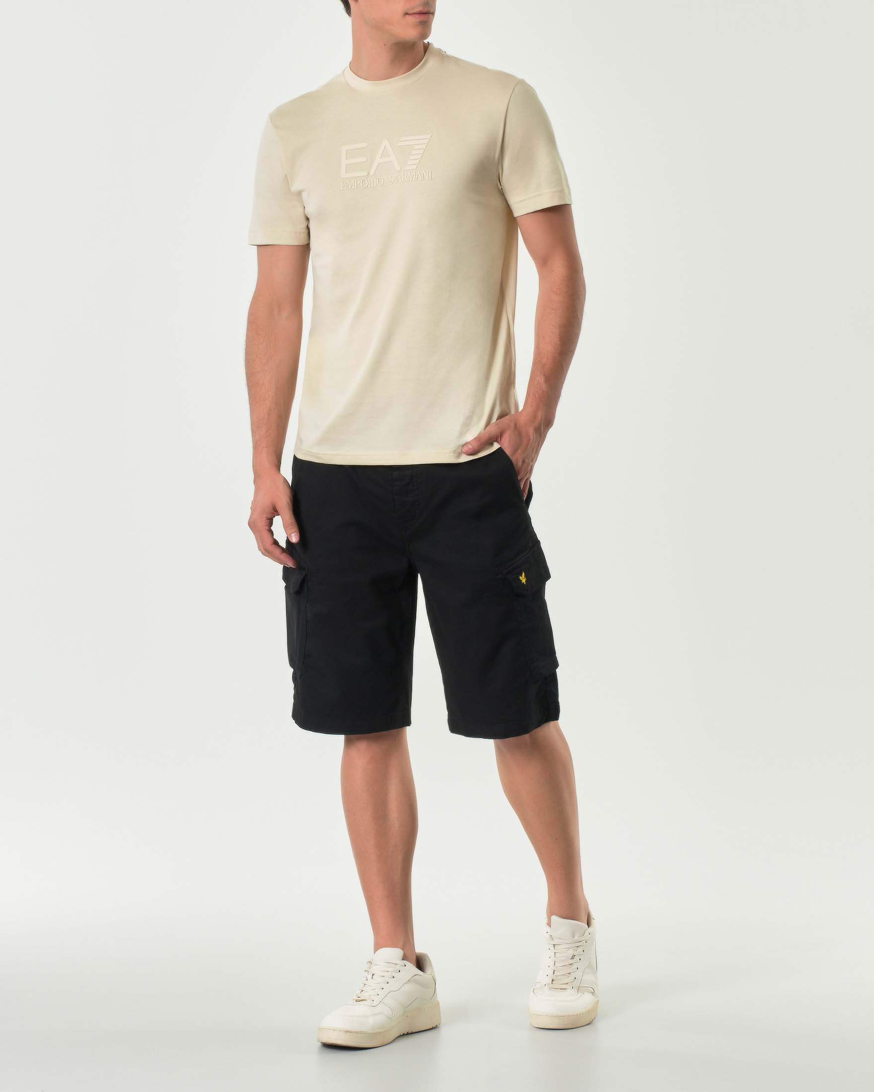 Bermuda cargo nero in gabardina di cotone stretch