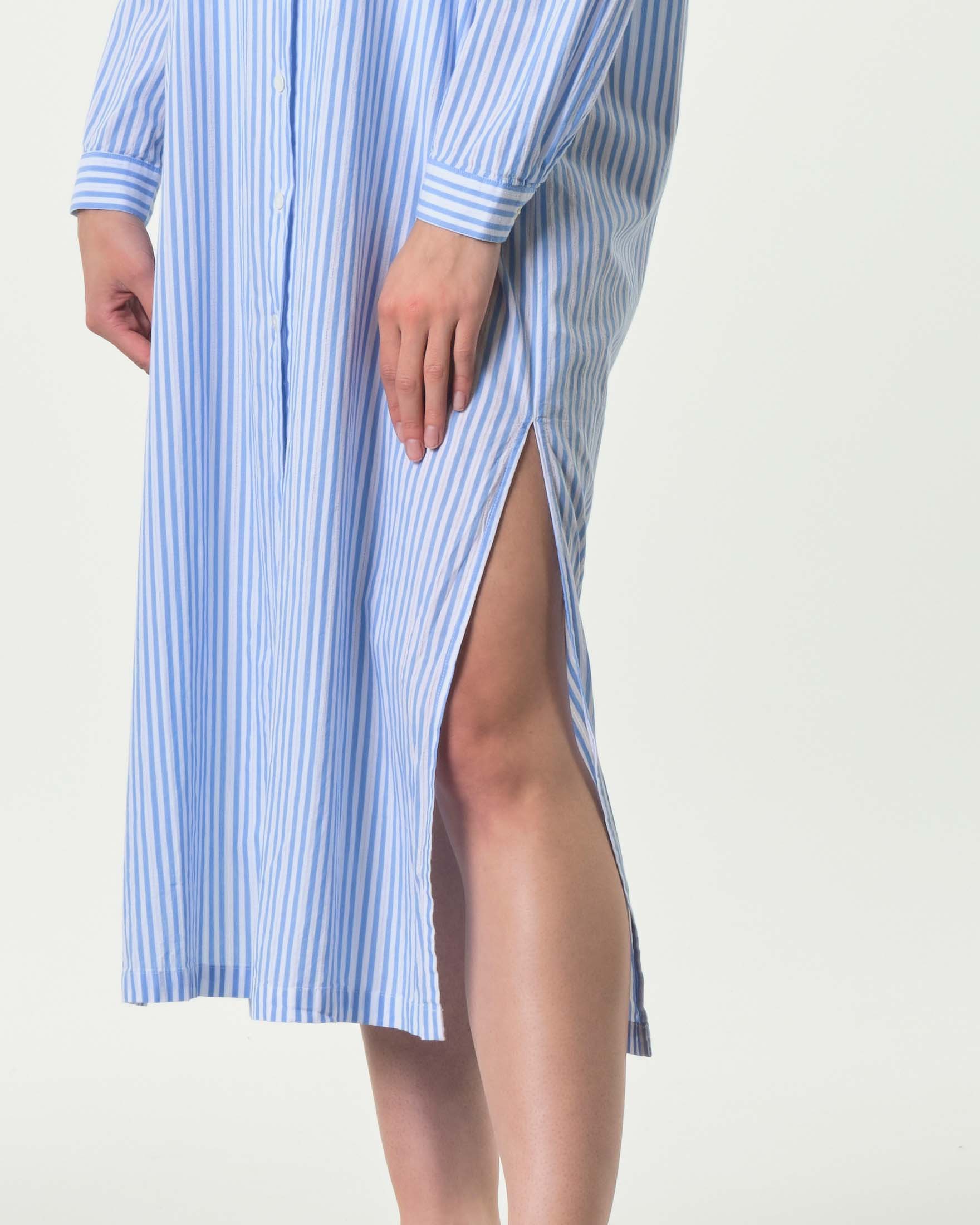 Camicia lunga MC2 Saint Barth azzurra a righe bianche con scritta logo ricamata sulle spalle image