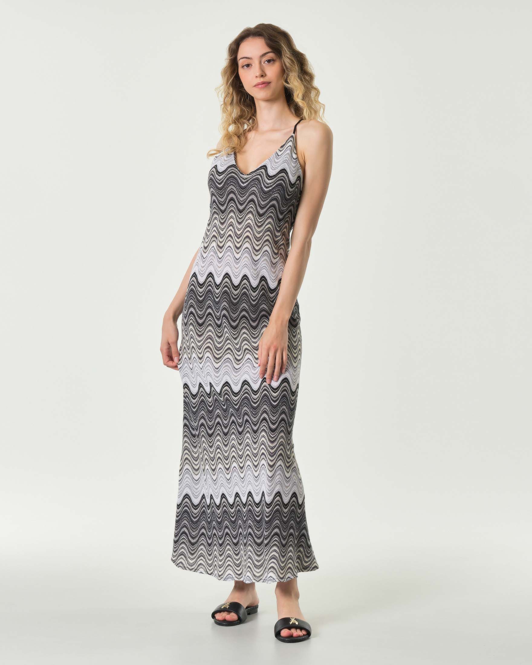 Prendisole lungo in maglia di misto viscosa e lurex nero e grigio con spalline incrociate
