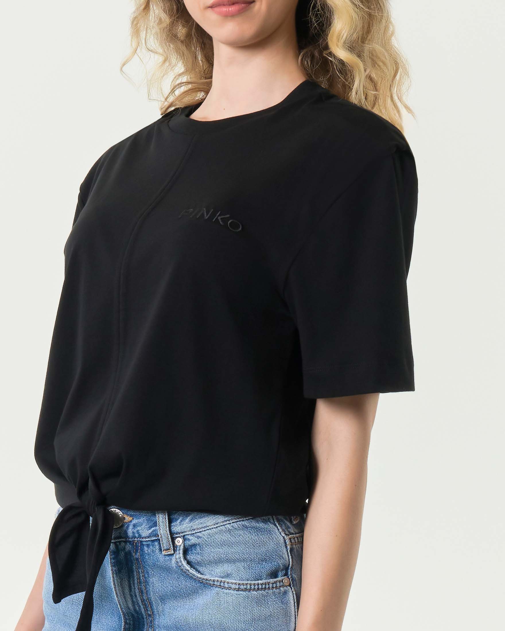 T-shirt nera in cotone Pinko con nodo al fondo e spalline imbottite