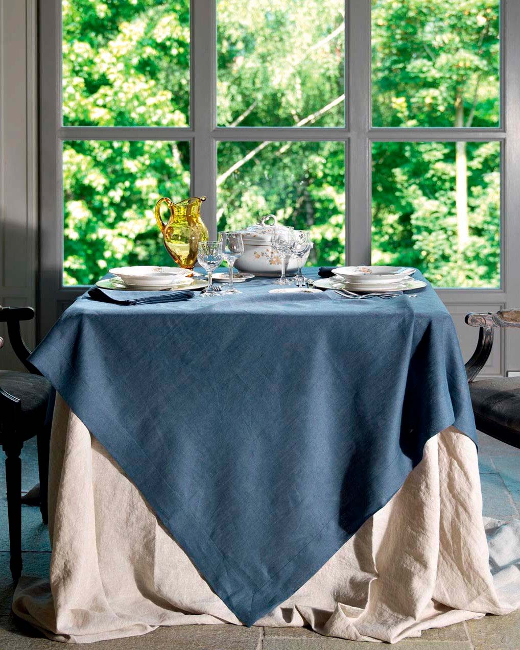 Tovaglia quadrata Tiziano in lino a tinta unita blu 170x170