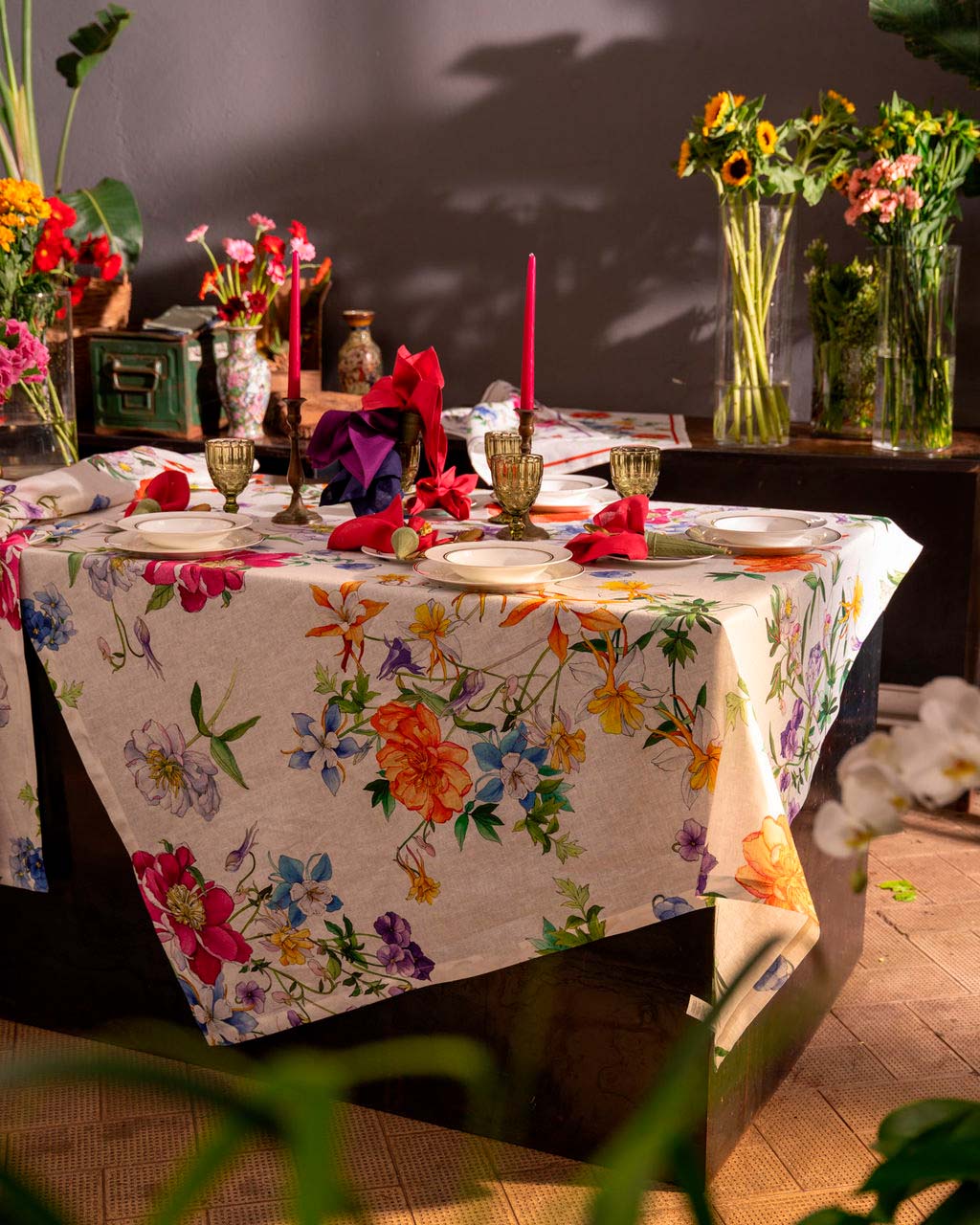 Tovaglia rettangolare Antea in lino a fantasia fiori multicolor 160x230
