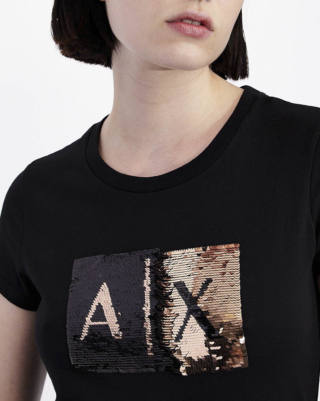 T-shirt nera Armani Exchange in cotone con logo in paillettes