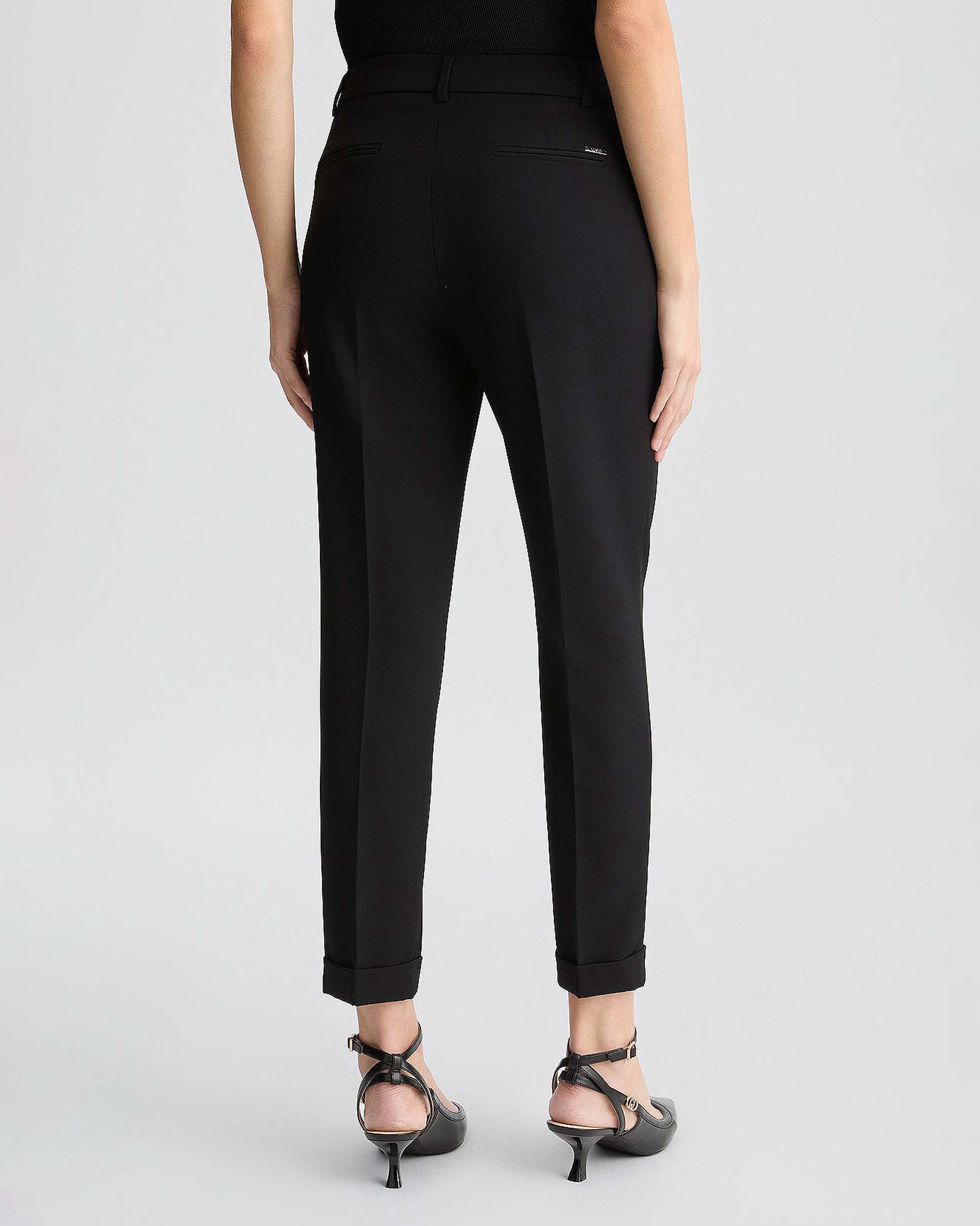 Pantaloni neri straight Liu Jo in tessuto stretch con risvolti al fondo