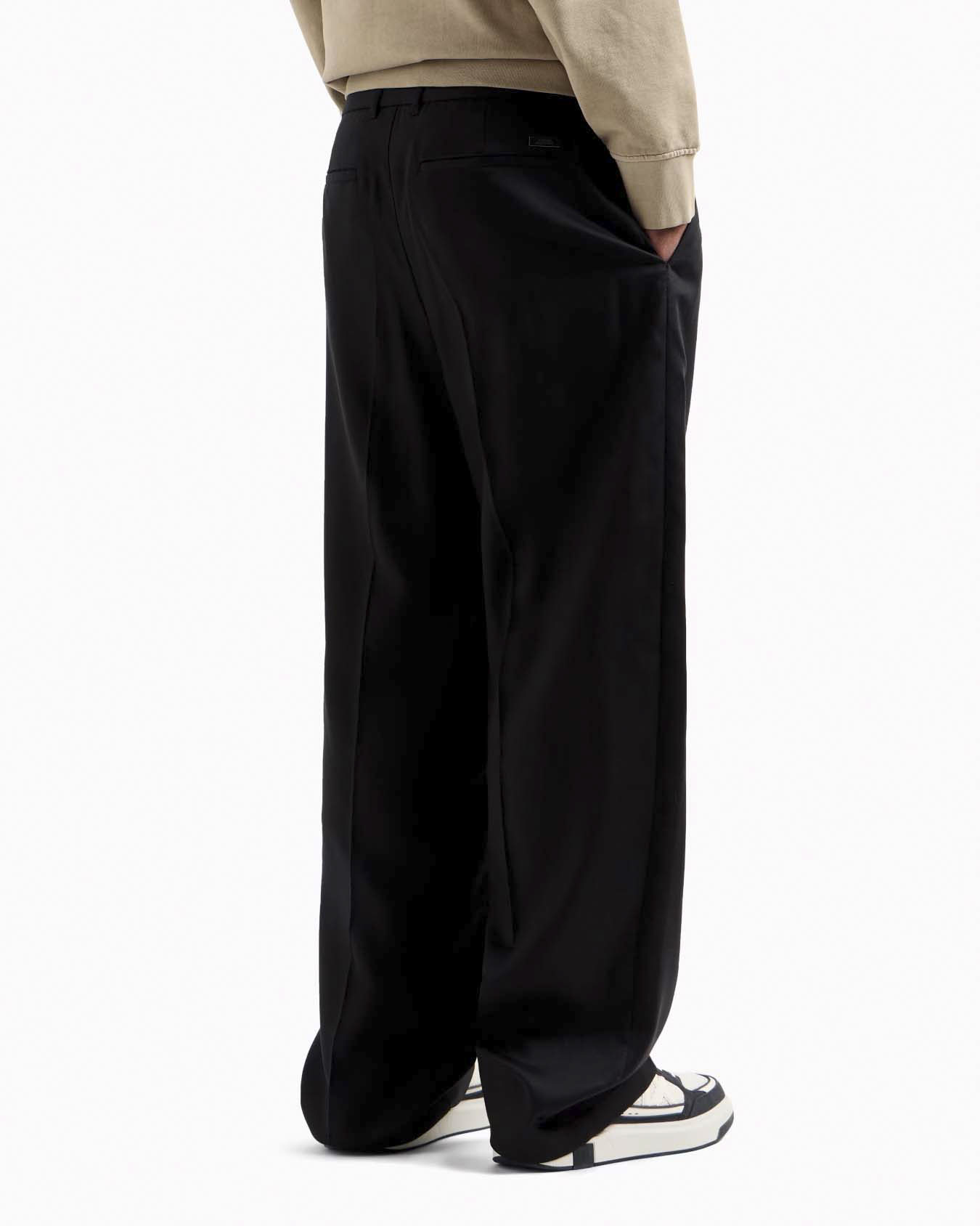 Pantalone Armani Exchange nero in twill a gamba larga image