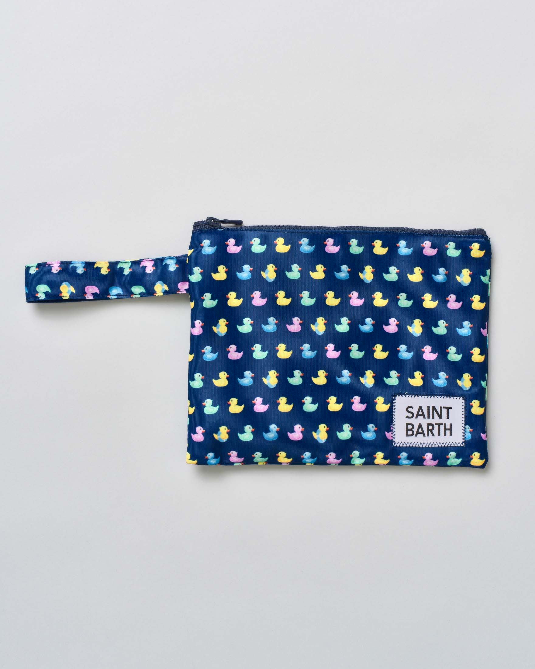 Pochette blu in tessuto con stampa paperelle multicolor