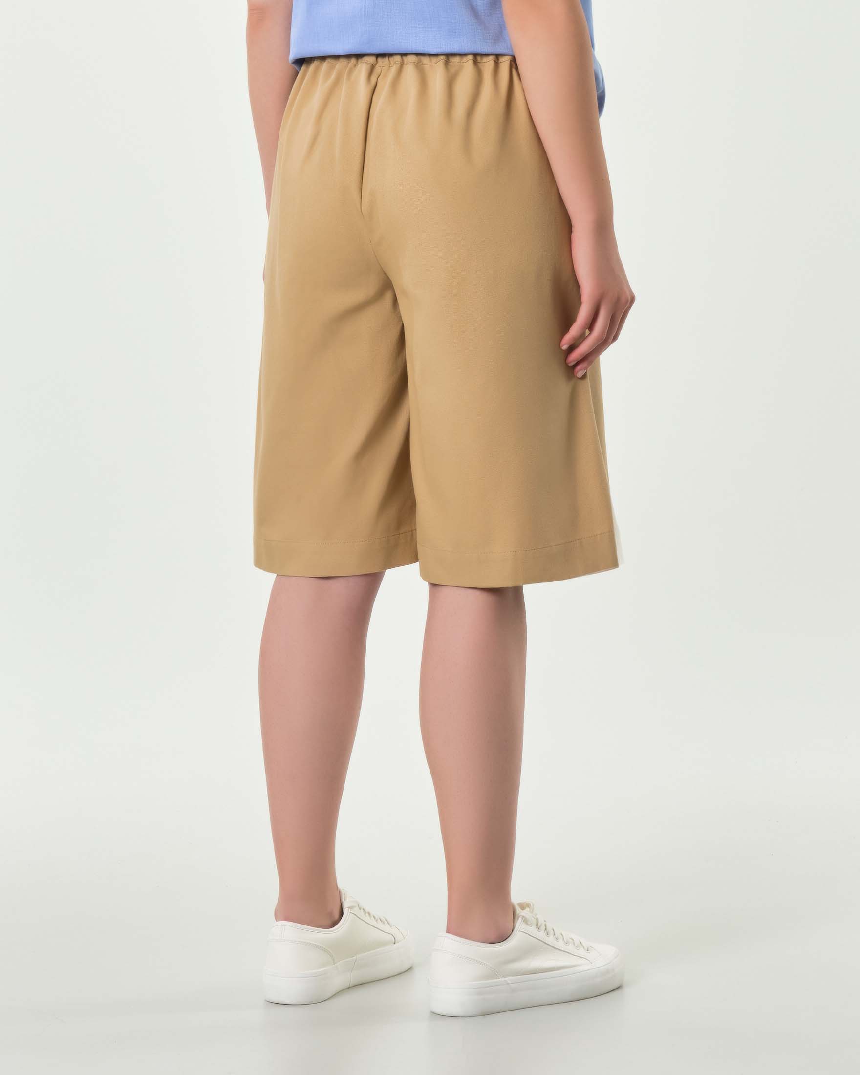 Bermuda beige Hlo! in cotone con elastico inserito in vita