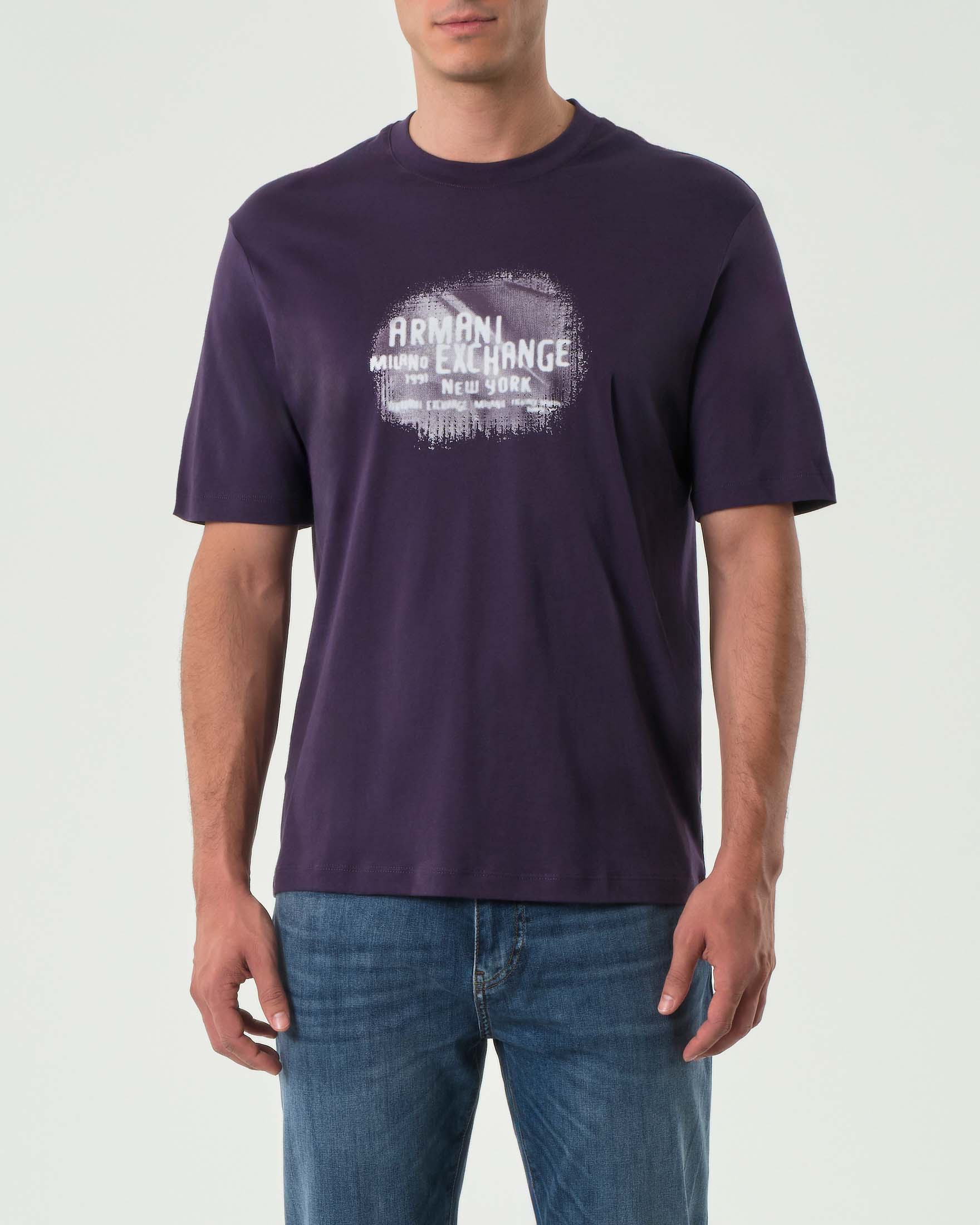 T-shirt mezza manica Armani Exchange viola con stampa grafica logo centrale sul petto