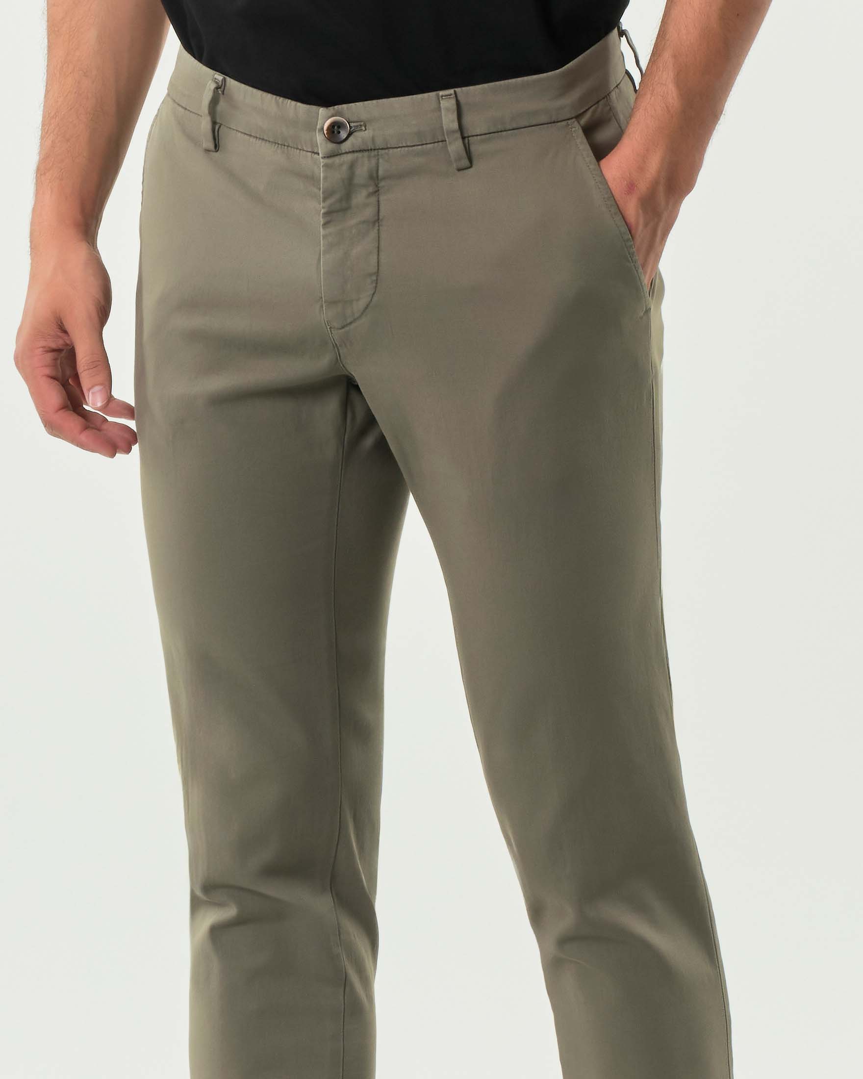 Pantalone Powell chino Levanto verde militare in broken twill di cotone stretch