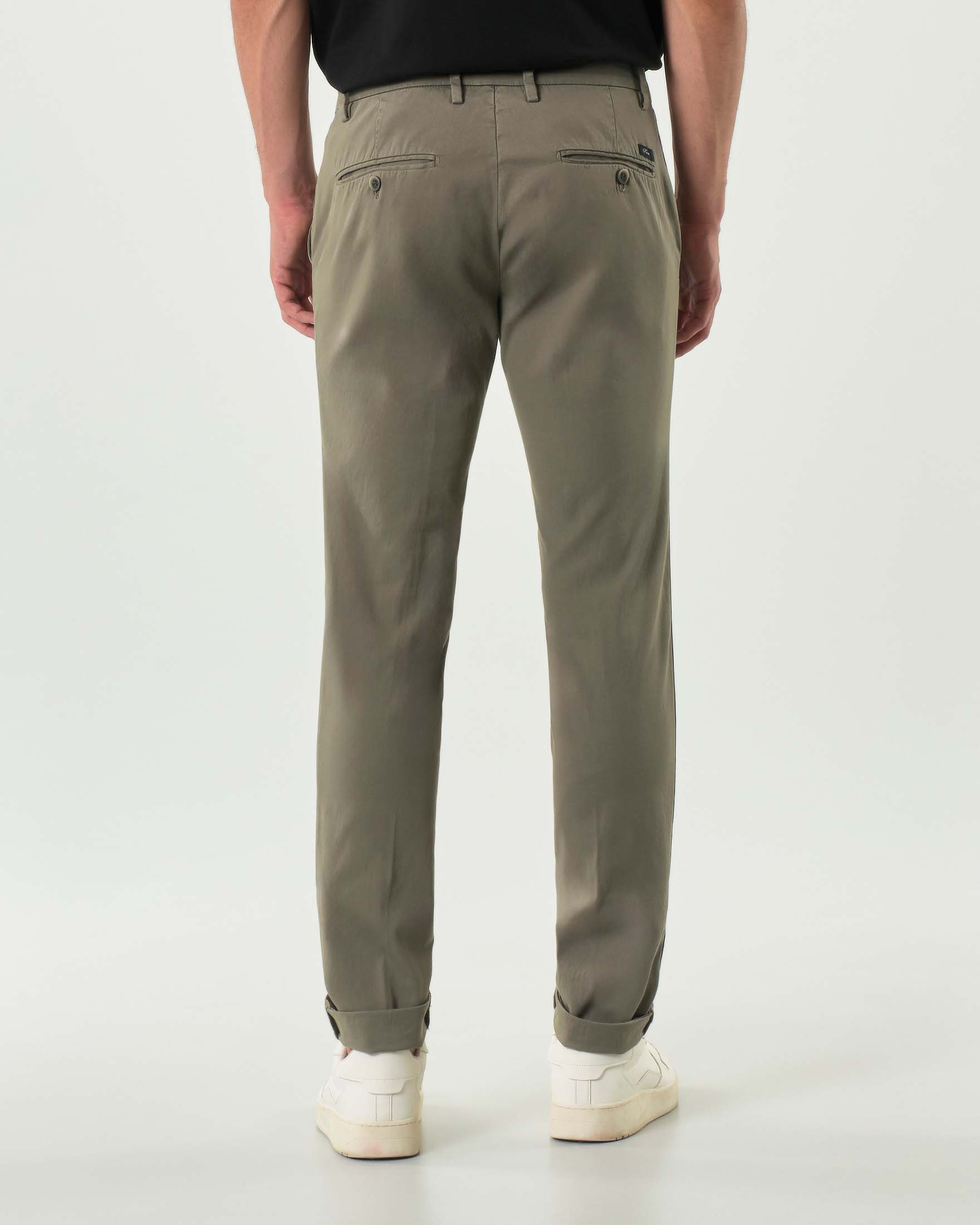 Pantalone Powell chino Levanto verde militare in broken twill di cotone stretch