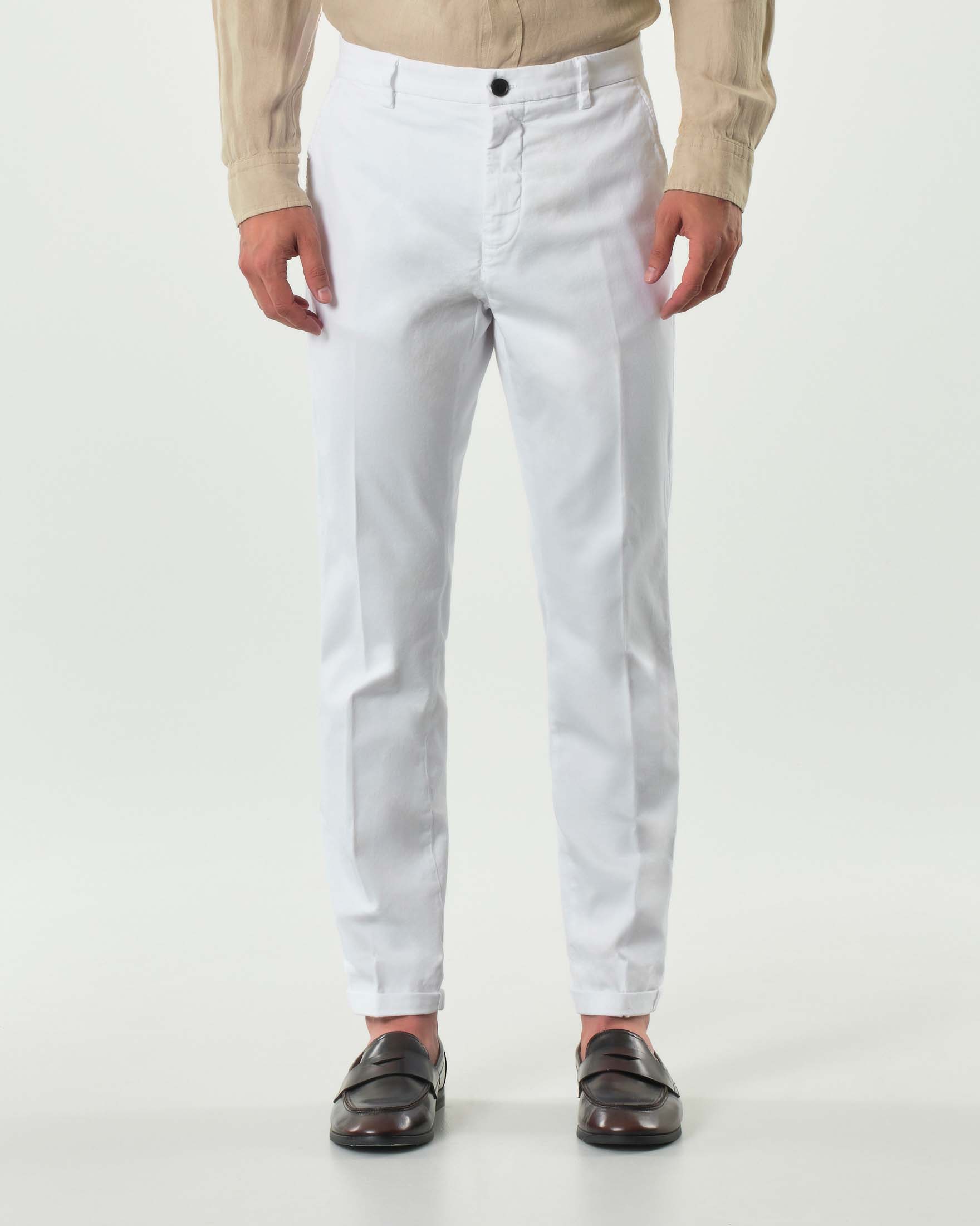 Pantalone Powell chino Osaka bianco in twill di cotone stretch carrot-fit
