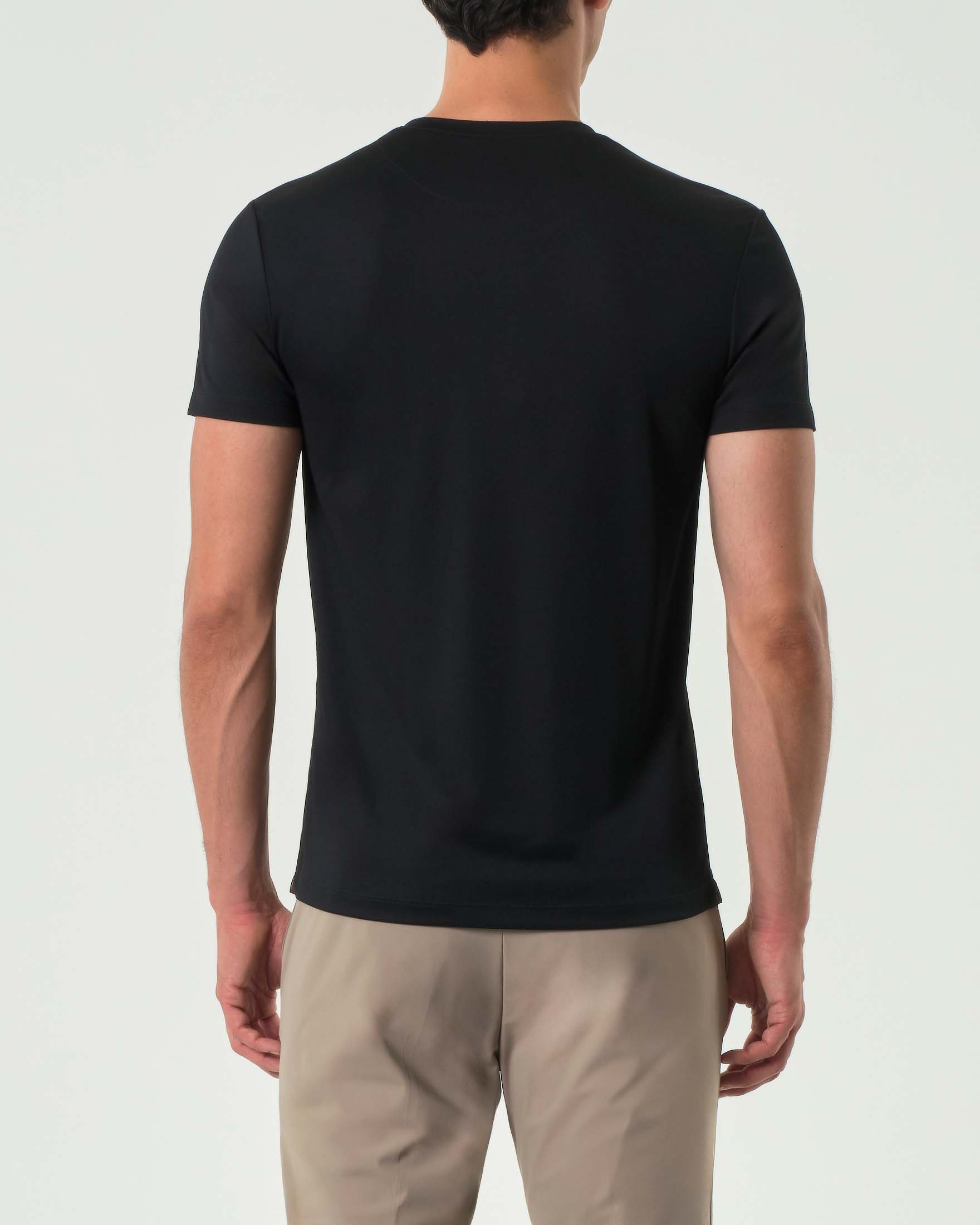 T-shirt Re-Do It nera tinta unita in tessuto tecnico stretch