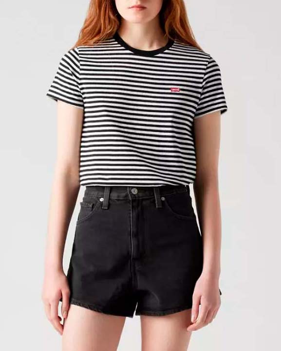 T-shirt nera a righe bianche Levi's® in cotone con micro logo Batwing ricamato sul petto