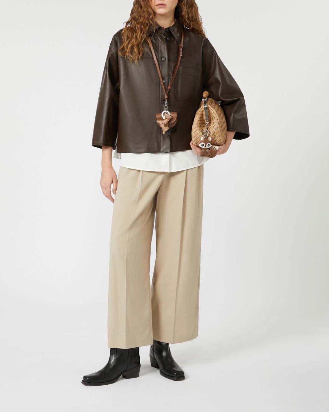 Giacca a camicia marrone in pelle Weekend Max Mara con taschino sul petto