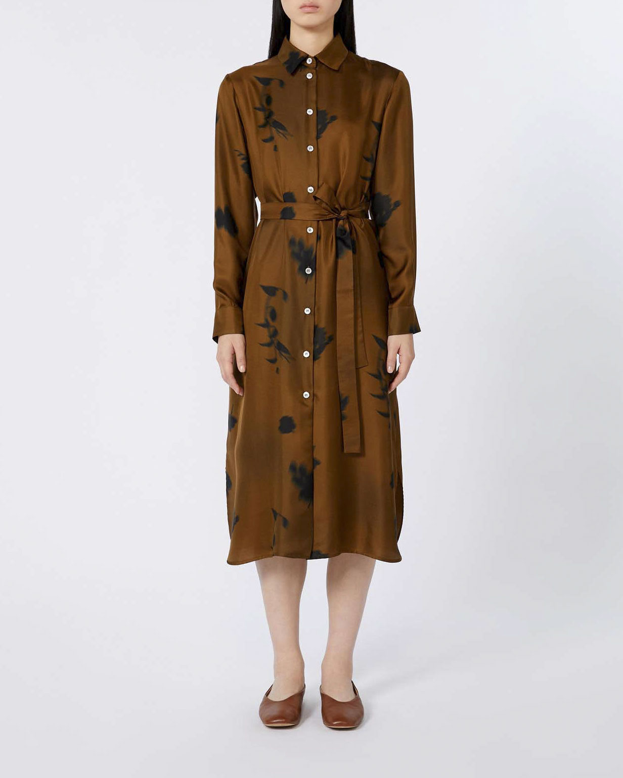 Abito midi chemisier color cuoio in seta a stampa fiori neri MM Max Mara con cintura in vita