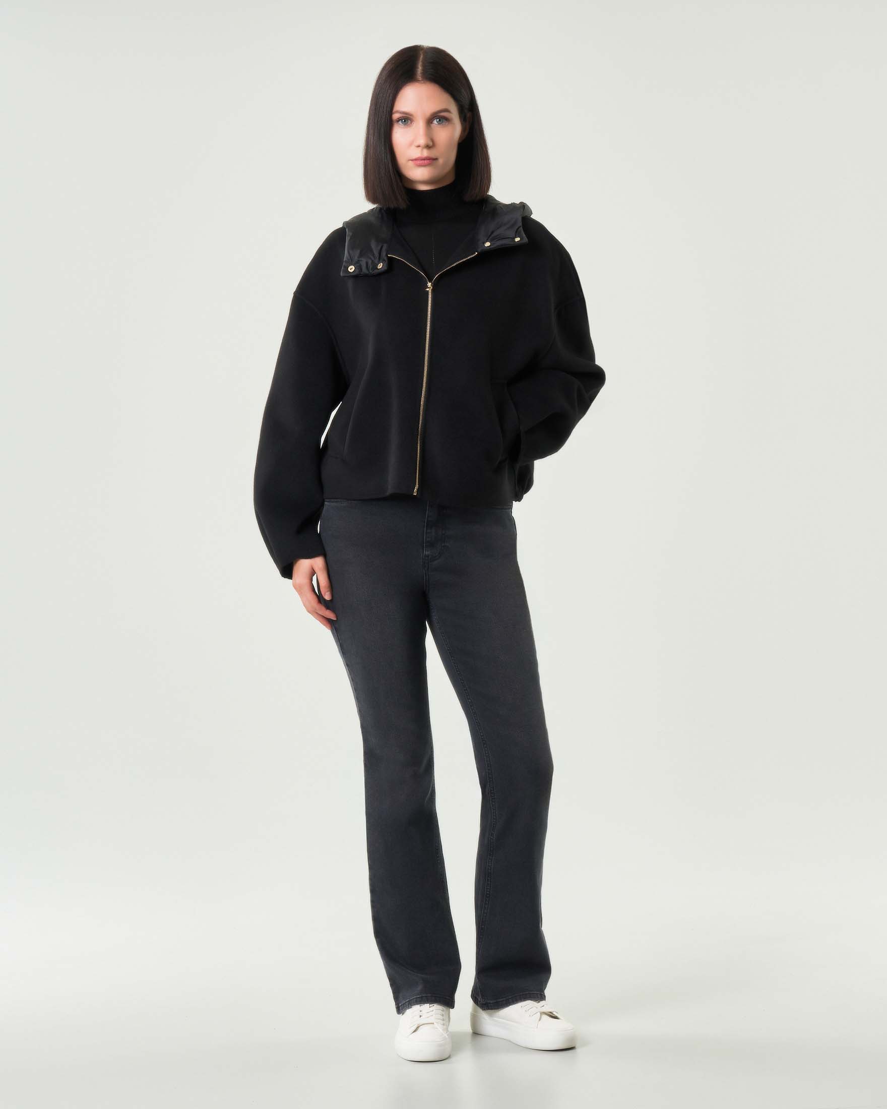 Bomber nero Emme Marella in panno doulble di misto viscosa con cappuccio imbottito in nylon