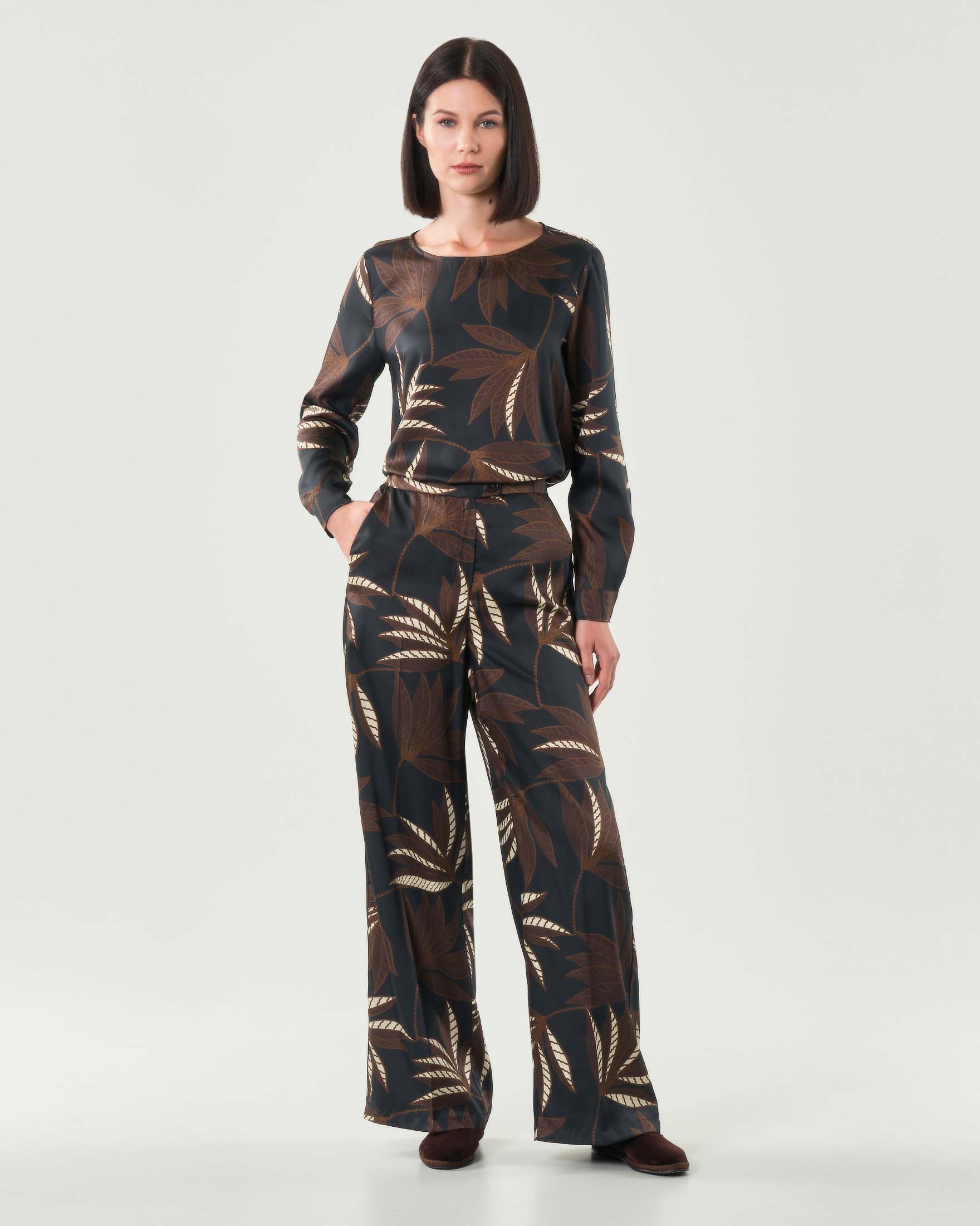 Pantaloni palazzo blu Emme Marella a fantasia ramage marrone in twill