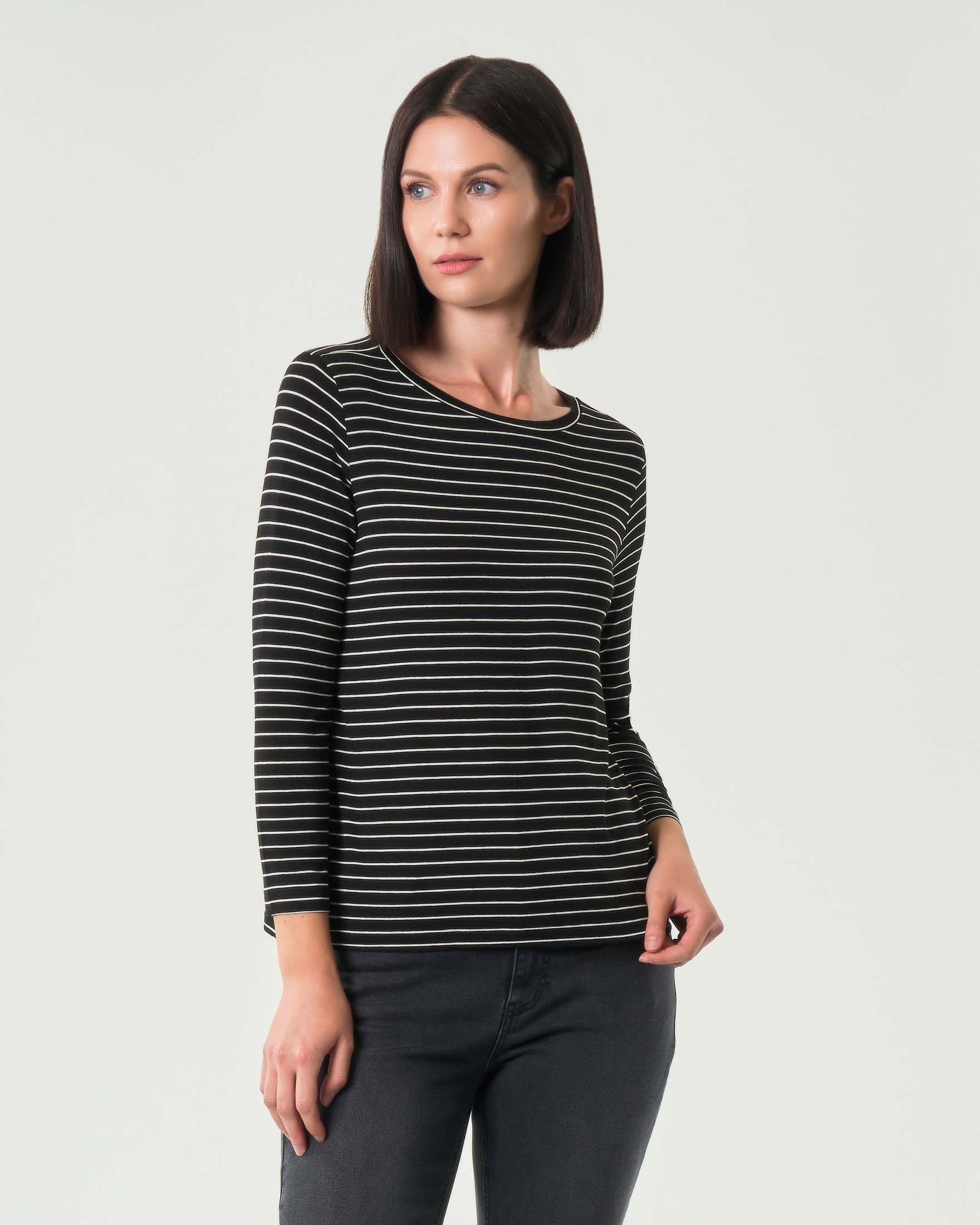 T-shirt nera a righe sottili bianche Emme Marella a maniche lunghe in viscosa stretch