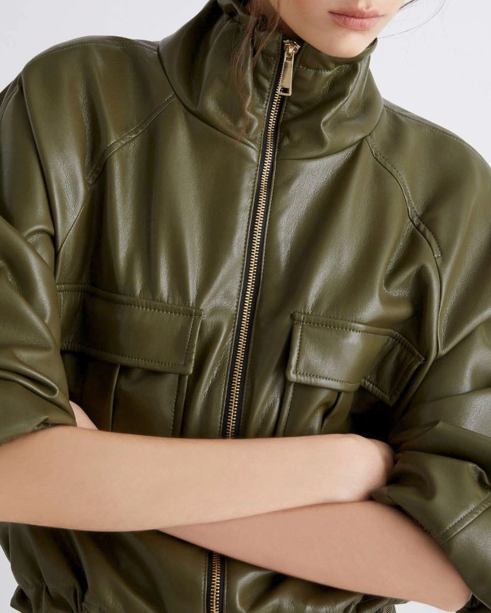 Blouson verde militare Marella in similpelle con collo alto e coulisse in inserita al fondo image