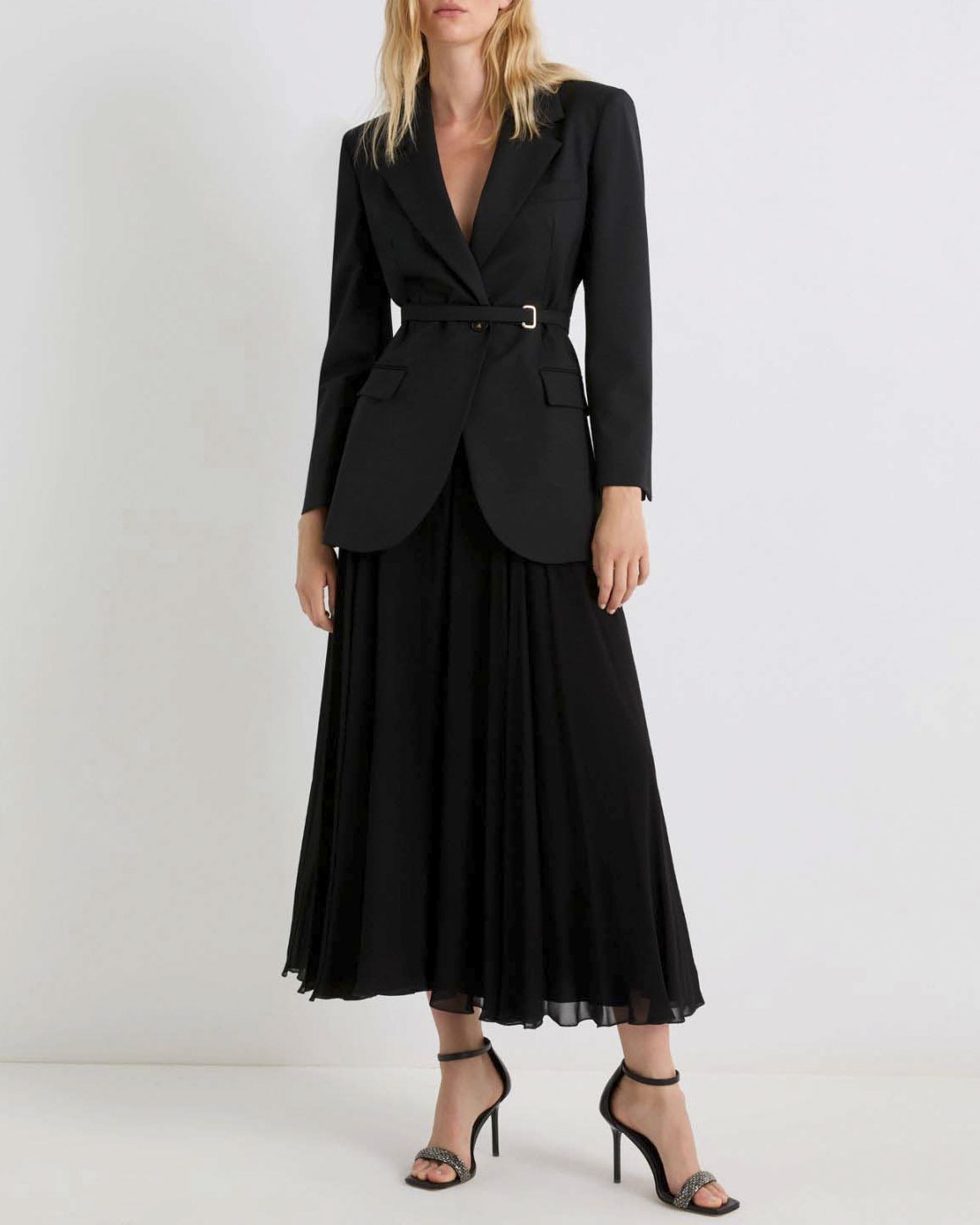 Gonna lunga nera Marella in georgette di viscosa con elastico in vita e fondo ondulato