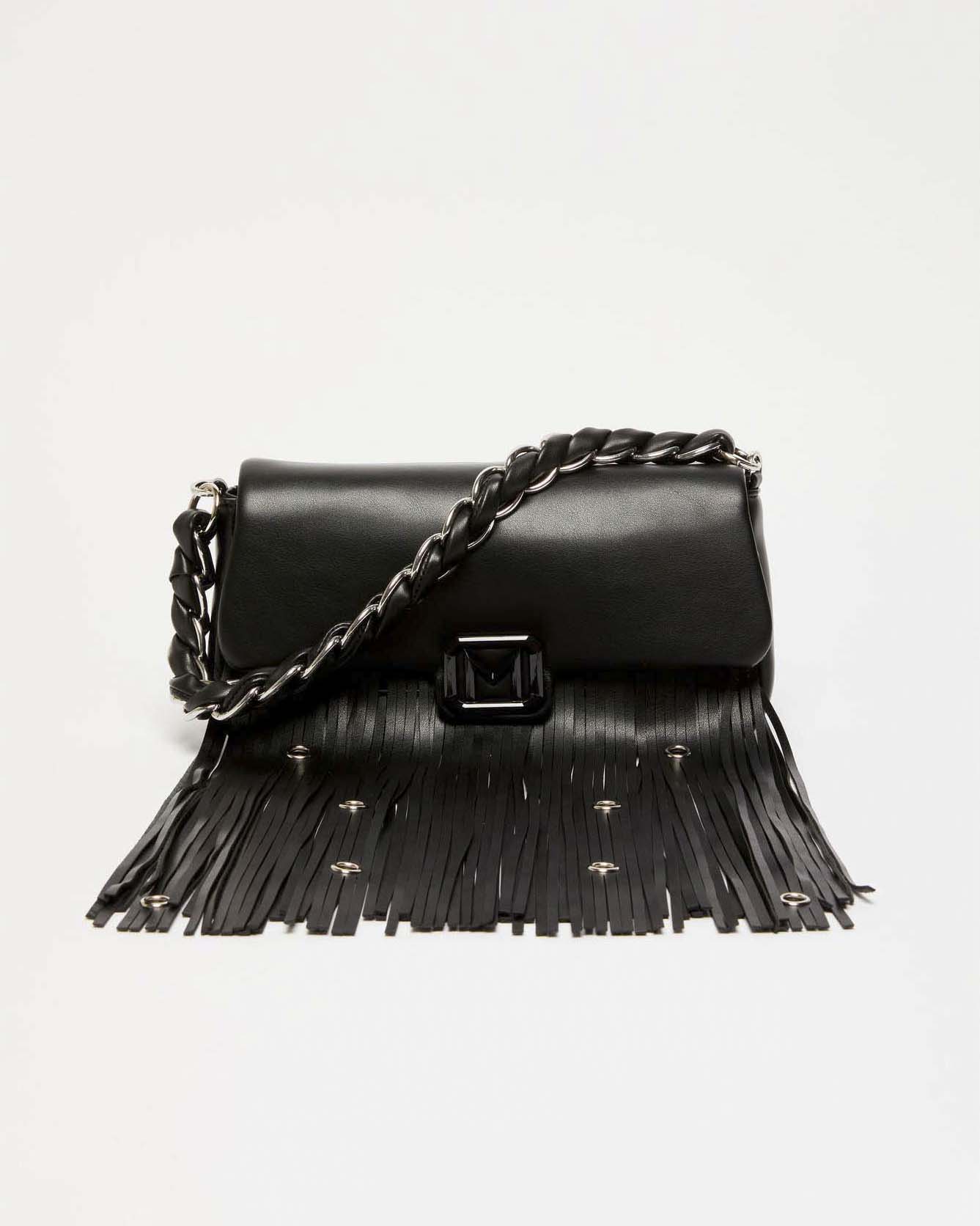 Borsa Emily Marella nera in similpelle con frange borchie in metallo applicate sulla patta di chiusura con fibbia smaltata tono su tono