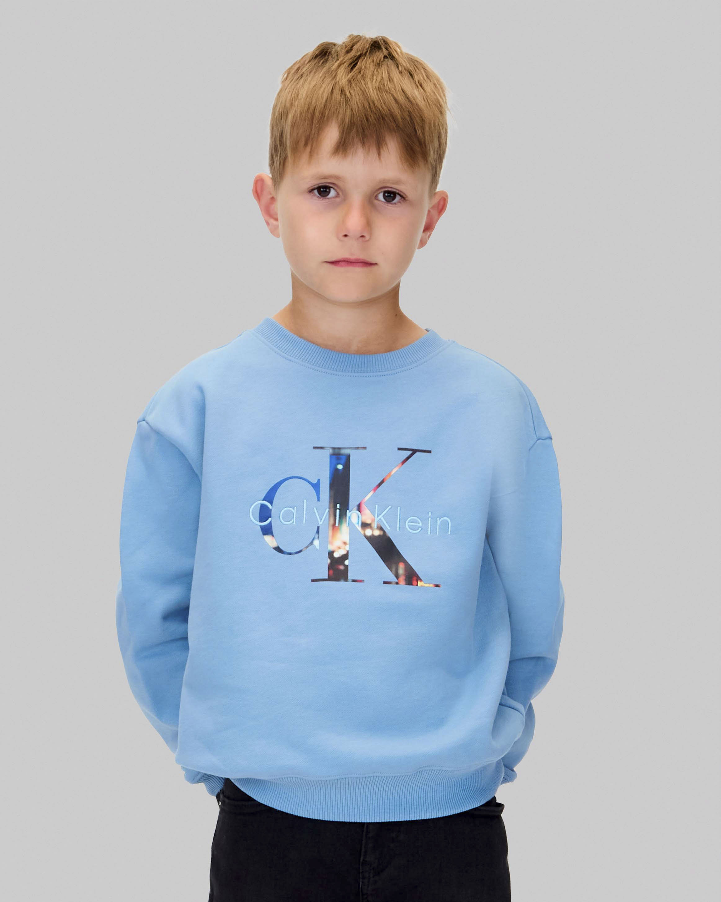 Felpa Calvin Klein celeste in puro cotone a maniche lunghe con logo monogram multicolor