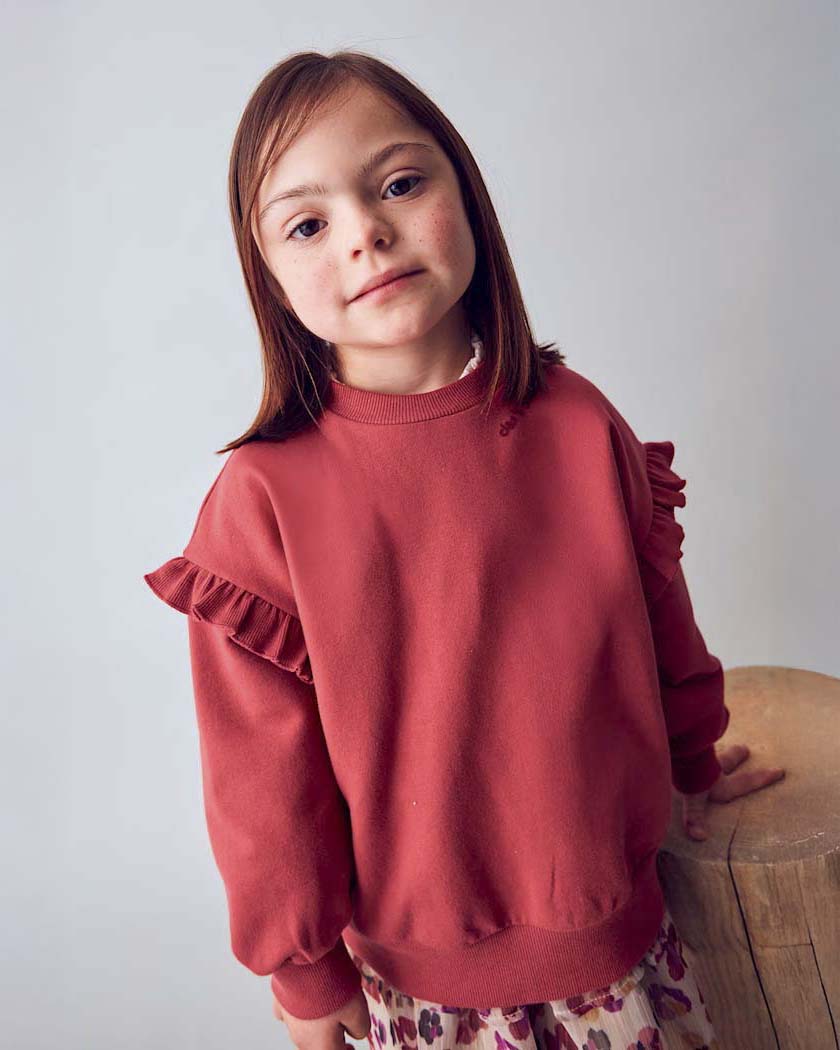 Felpa Mayoral rosso ciliegia a maniche lunghe con volant e animaletti