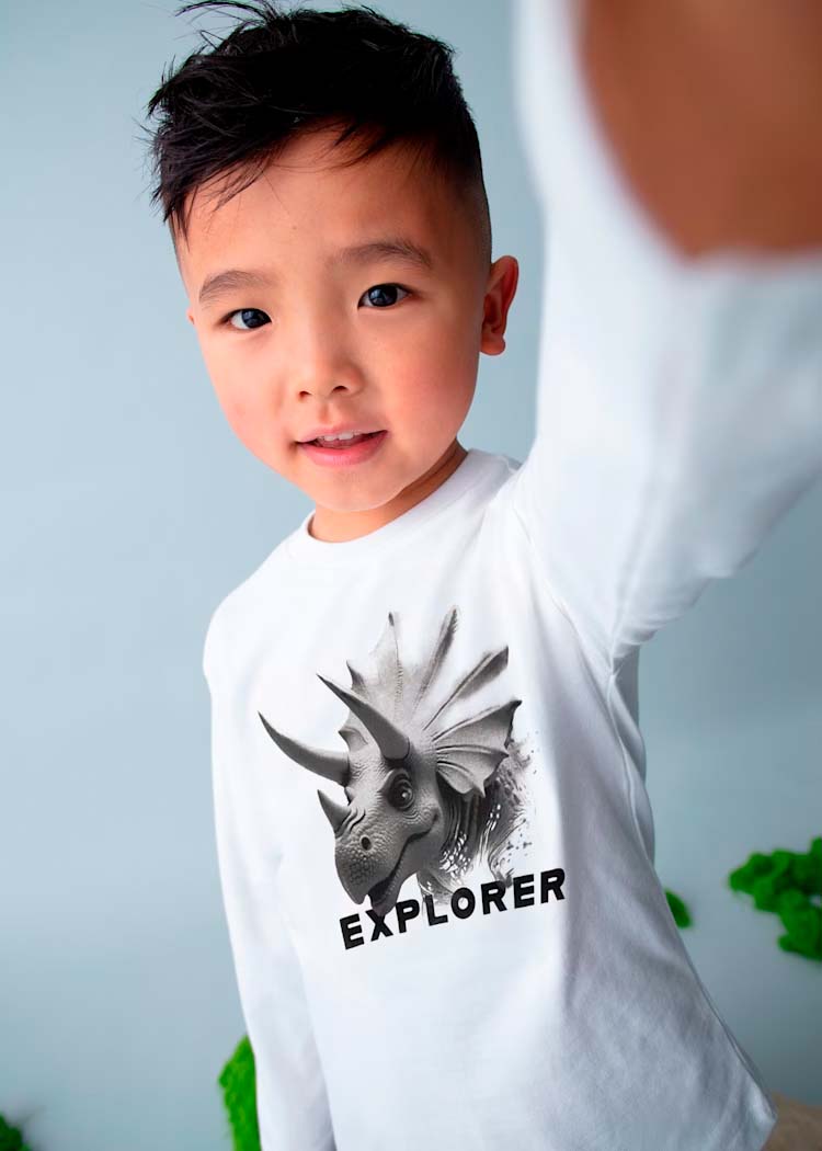 T-shirt Mayoral color avorio in puro cotone a maniche lunghe con stampa lrinoceronte e scritta 'Explorer'