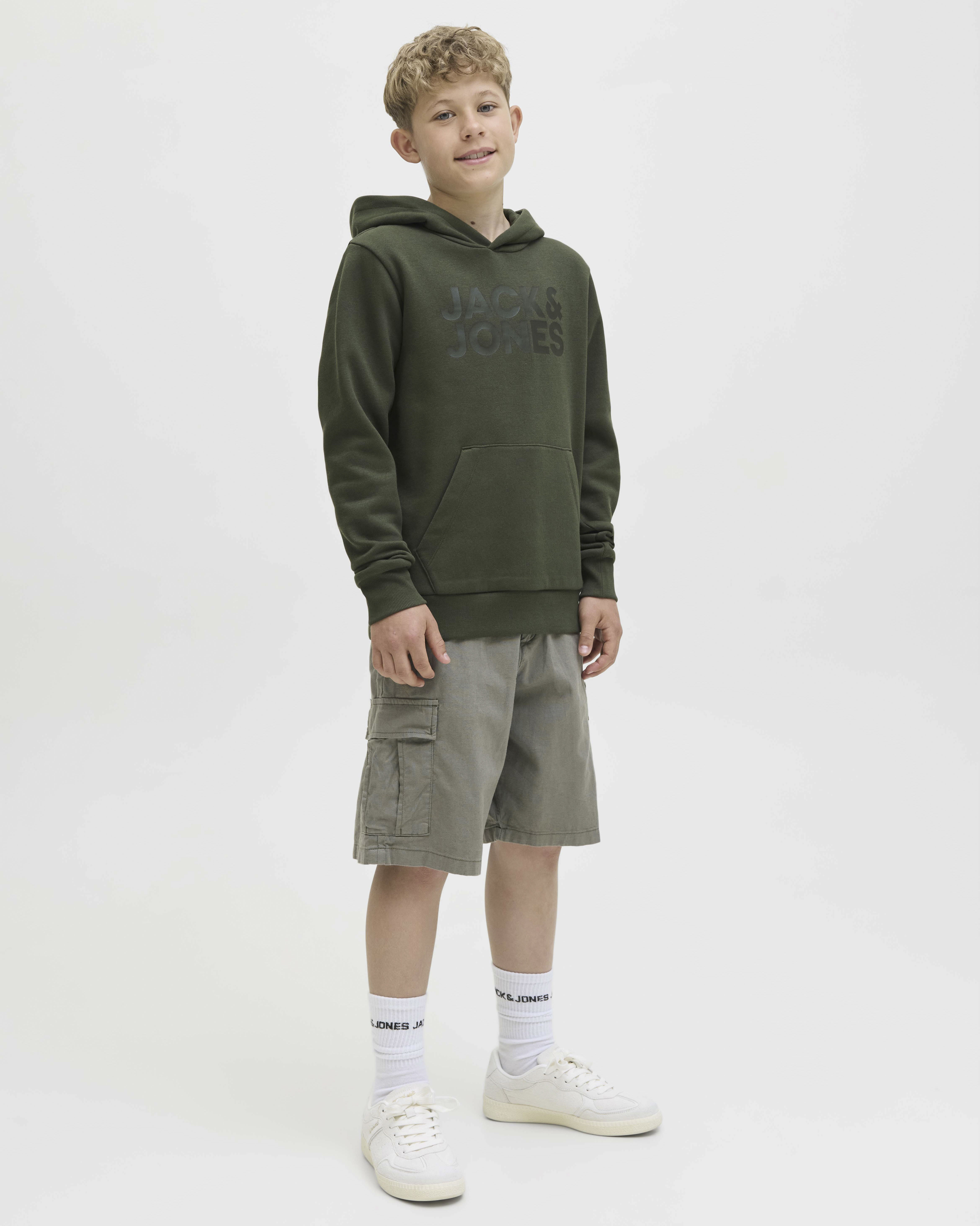 Felpa Jack & Jones verde militare a maniche lunghe con cappuccio e scritta logo image