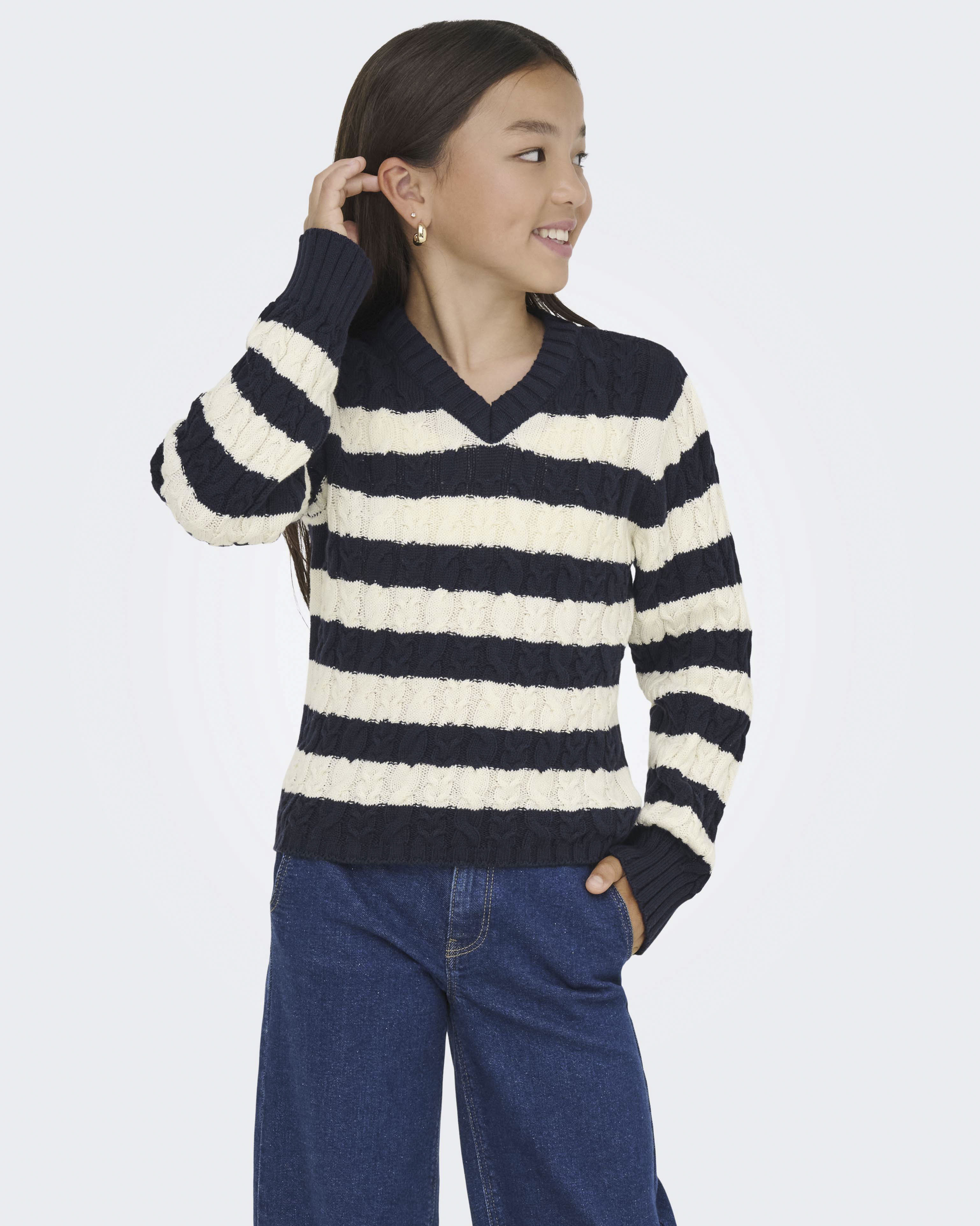 Maglioncino Kids Only a righe blu e avorio con scollo a V