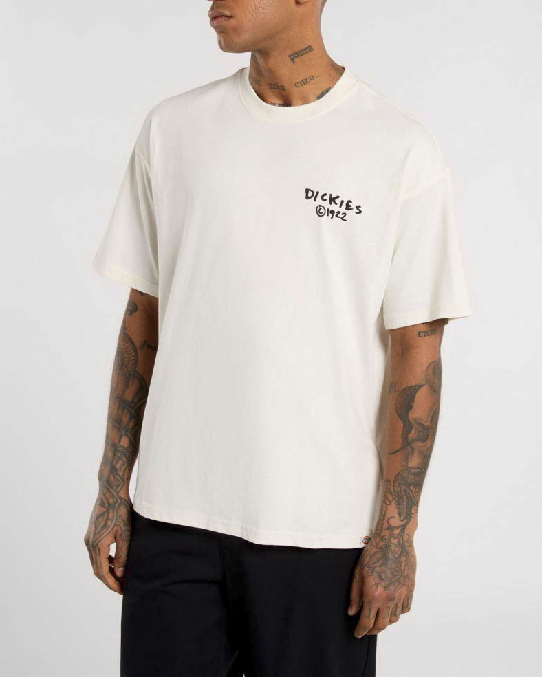 T-shirt bianca mezza manica Dickies con stampa “On the road again!” sul retro