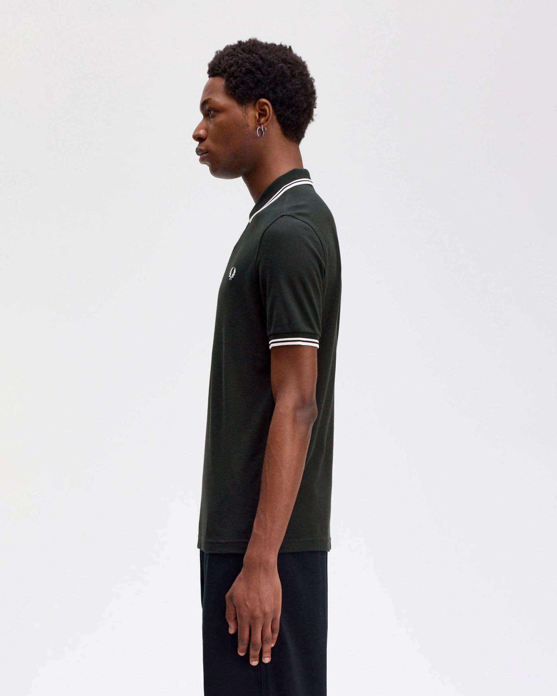 Polo Fred Perry verde scuro mezza manica con bordino bianco