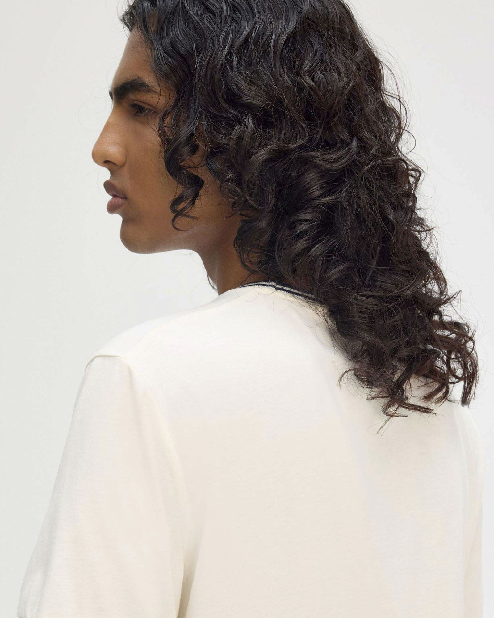 T-shirt  mezza manica Fred Perry color panna con bordino blu image