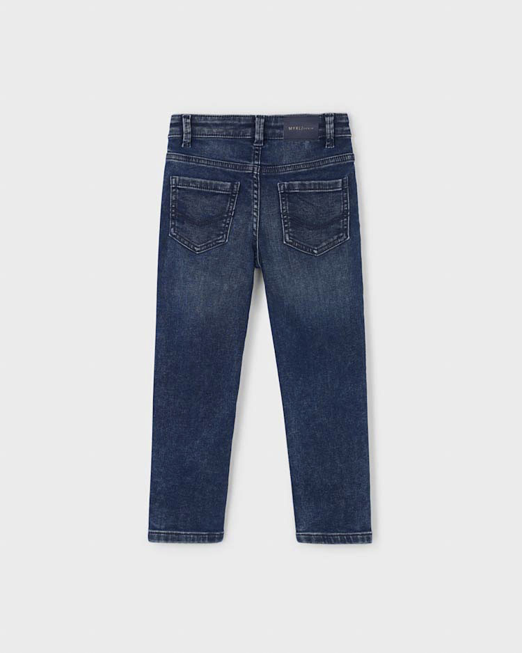 Jeans straight Mayoral in cotone elasticizzato a lavaggio scuro stone washed image