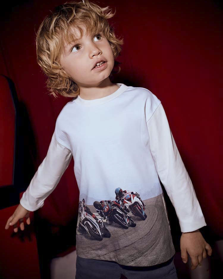 T-shirt color avorio in puro cotone a maniche lunghe con stampa moto