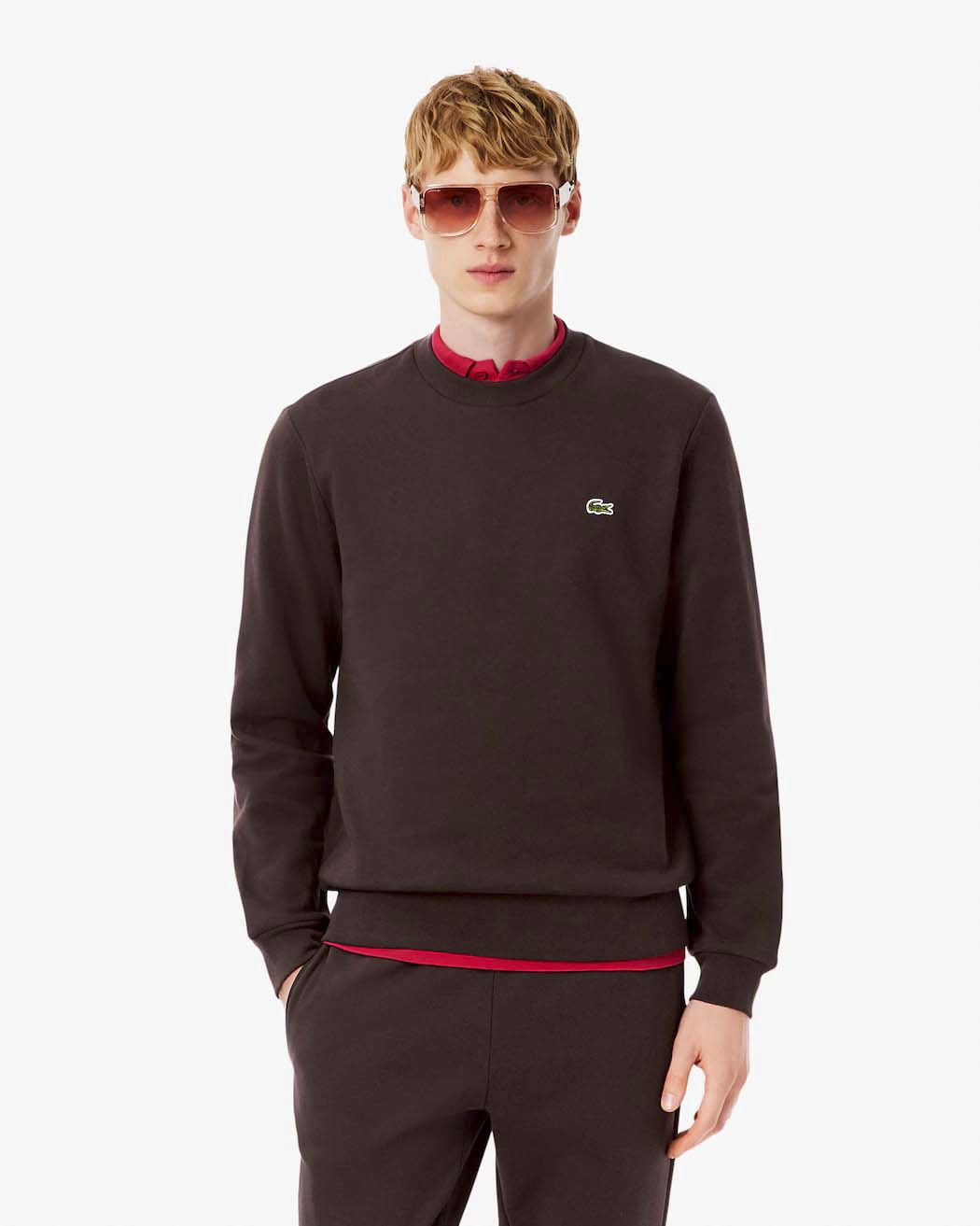 Felpa girocollo Lacoste marrone con logo coccodrillo ricamato sul