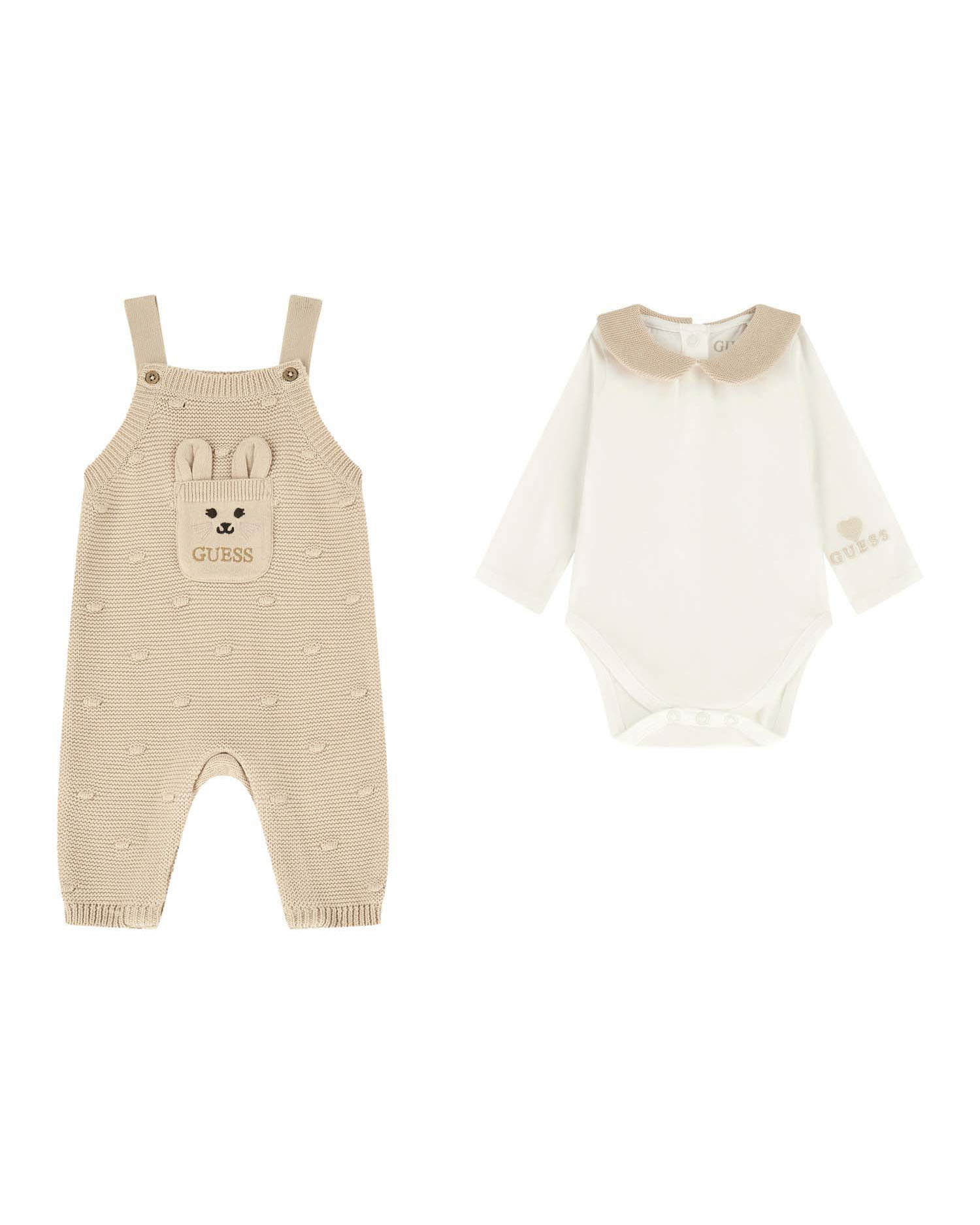 Completo Guess beige e bianco con salopette tricot e body image