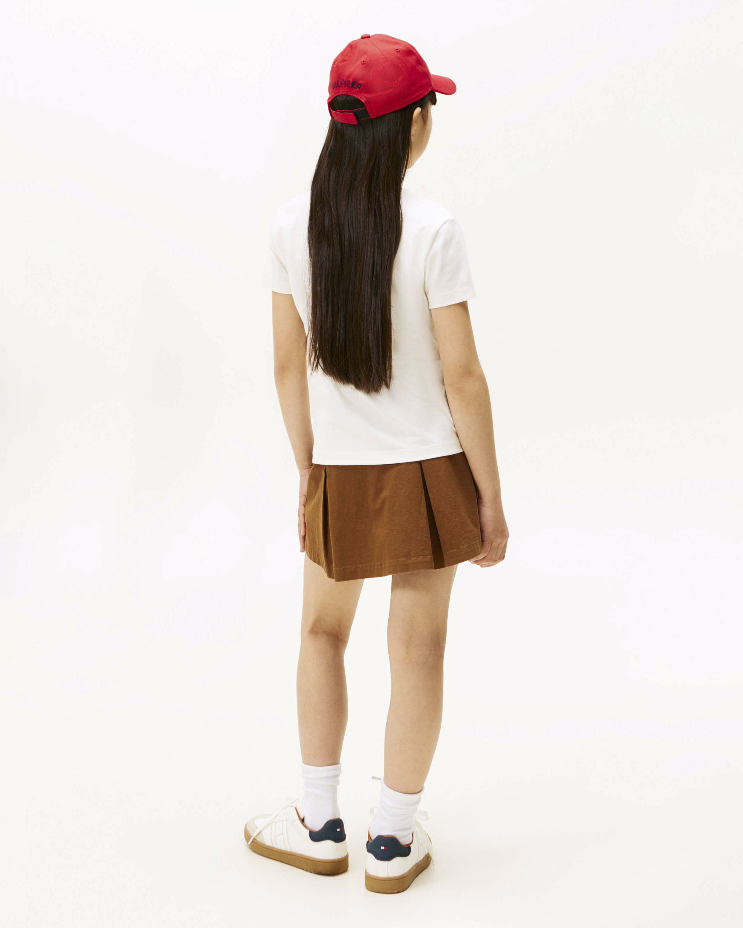 T-shirt Tommy Hilfiger bianca in puro cotone a maniche corte con logo strass image