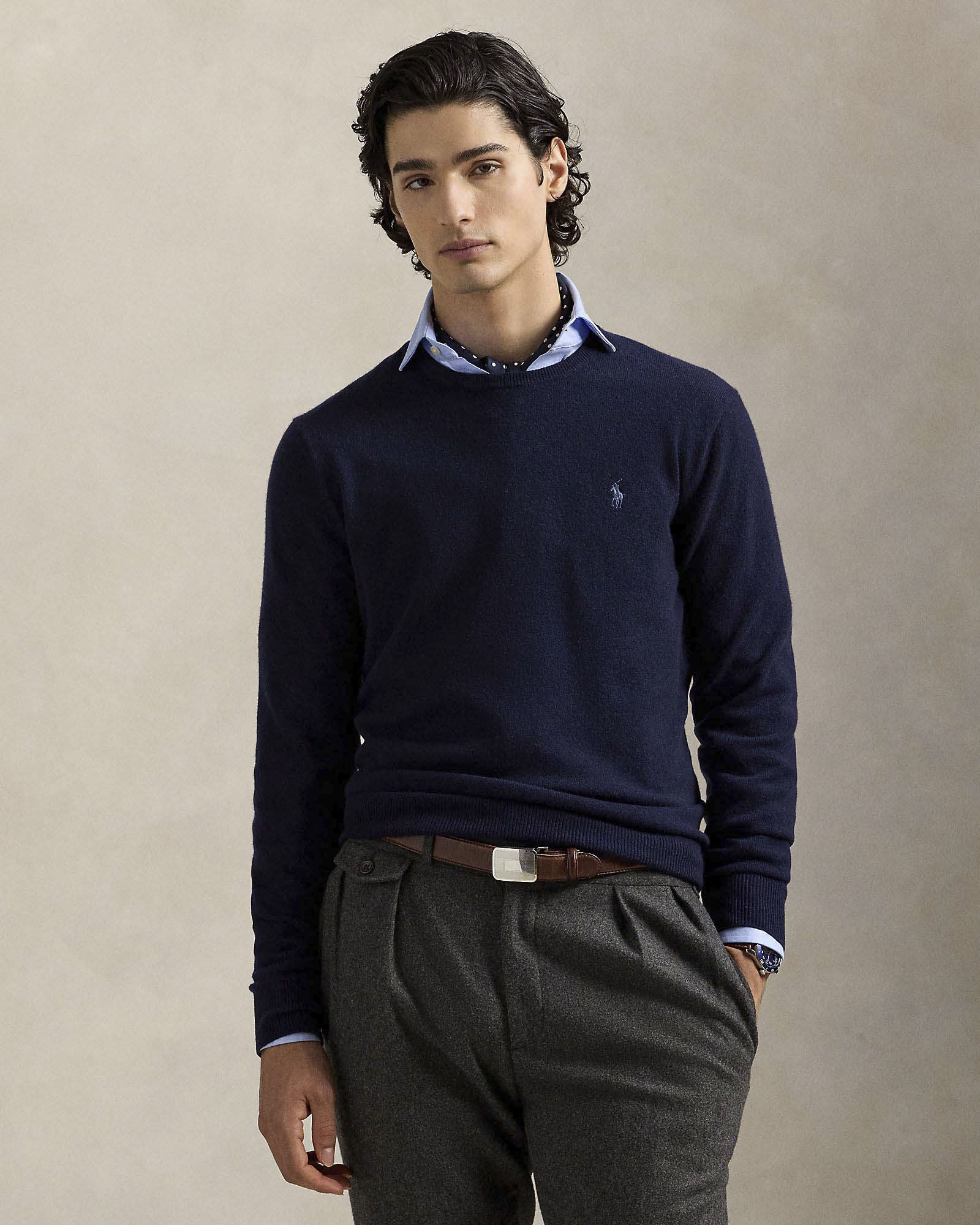 Maglia Polo Ralph Lauren blu in pura lana con scollo a giro e logo pony in tono ricamato sul petto image