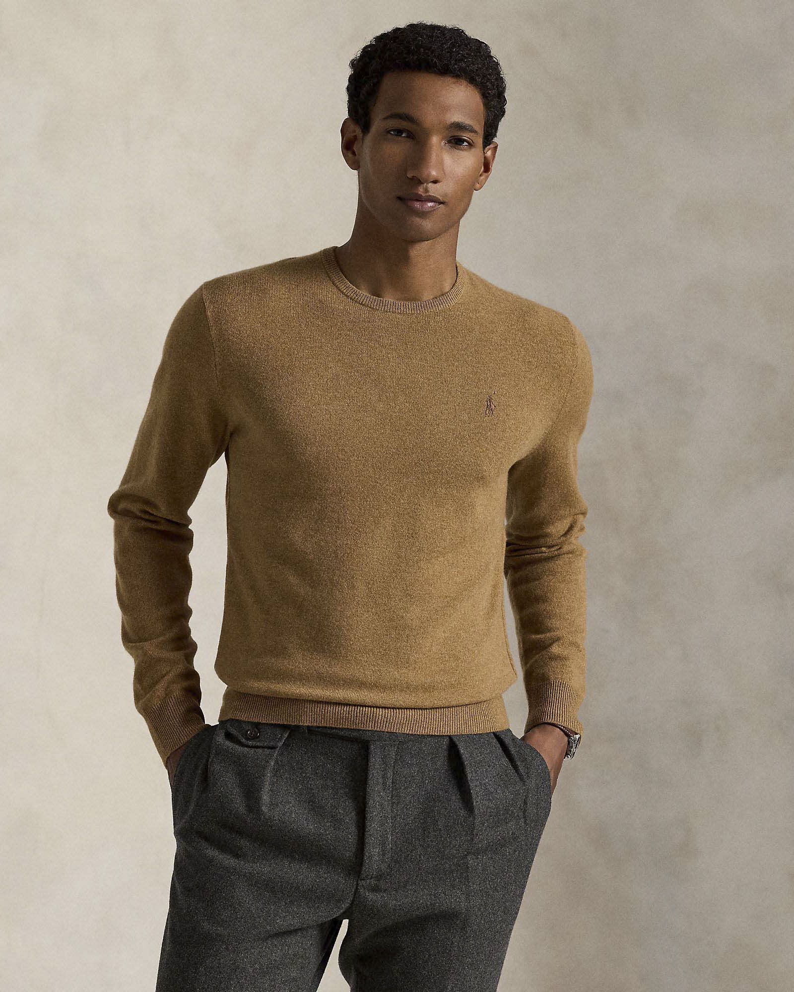 Maglia Polo Ralph Lauren cammello in pura lana con scollo a giro e logo pony in tono ricamato sul petto image