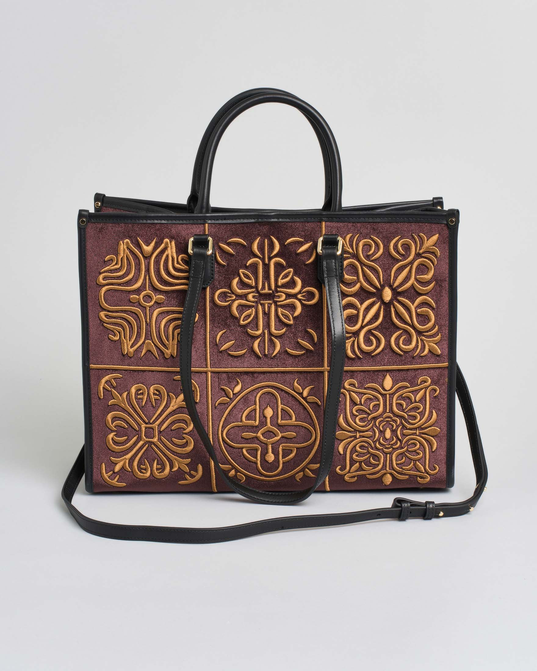 Borsa grande marrone My Best Bag in tessuto con ricami a rilievo - Main Image