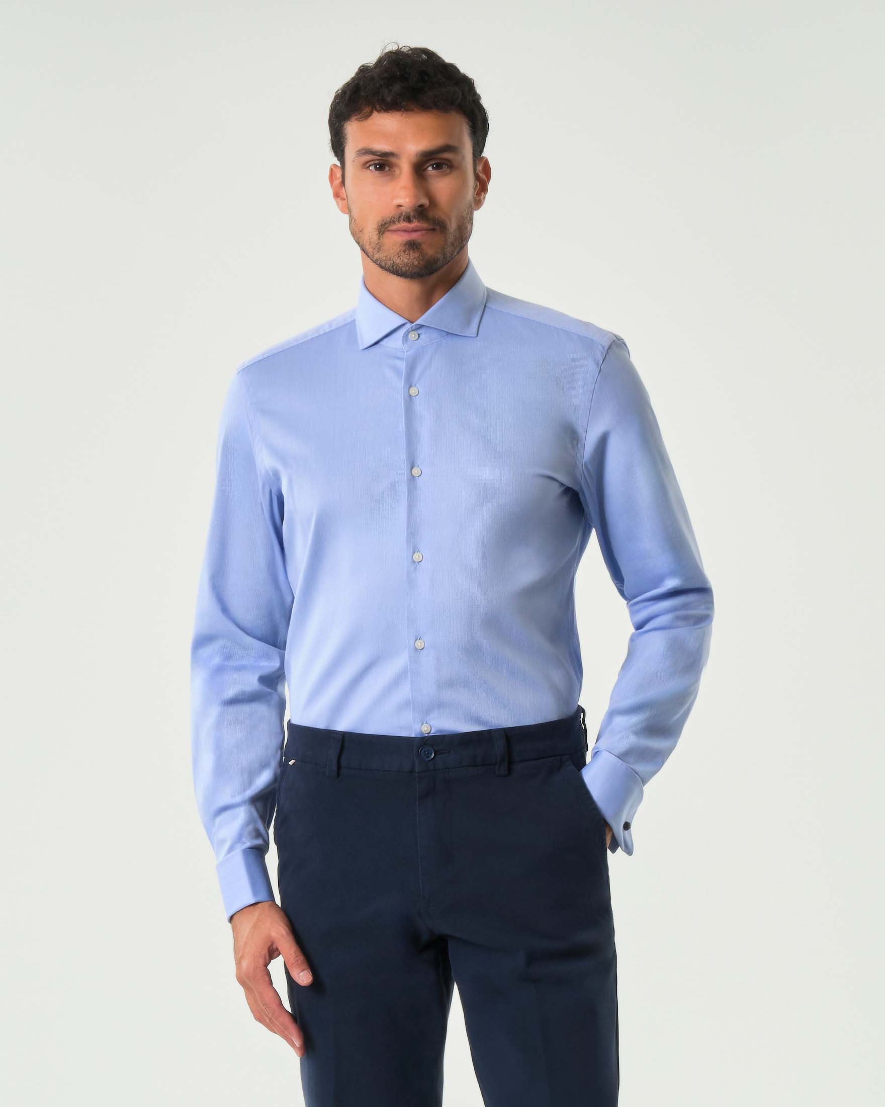 Camicia Spread azzurra in micro piquè di cotone stretch con colletto aperto alla francese e polso doppio
